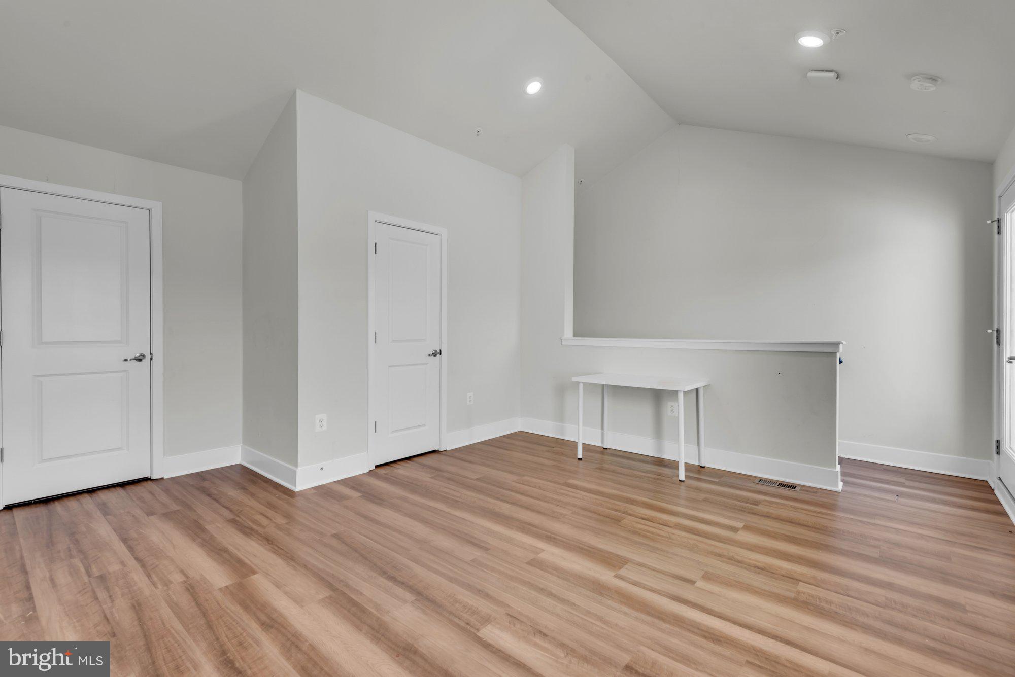 STONEHAVEN - Residential