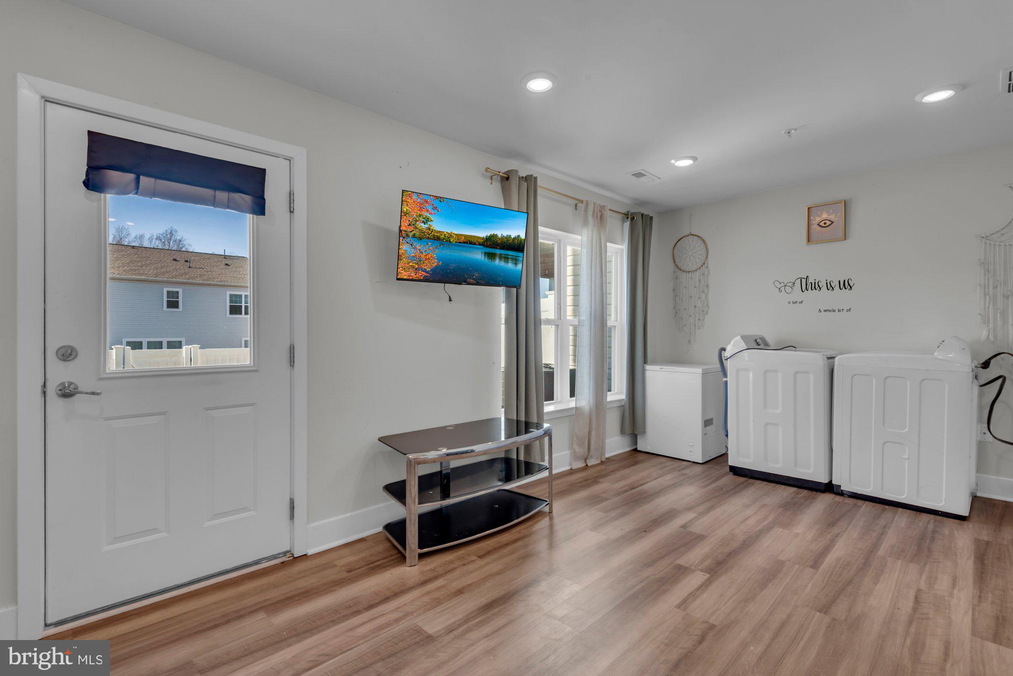 5753 FREDERICK DOUGLAS PL