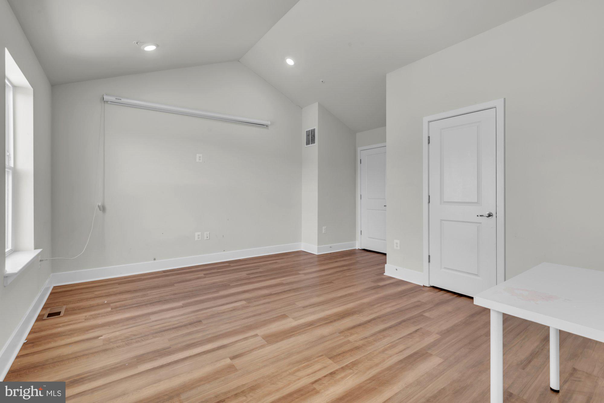 STONEHAVEN - Residential