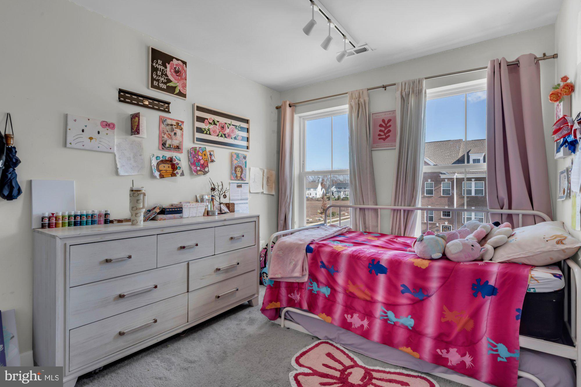 STONEHAVEN - Residential