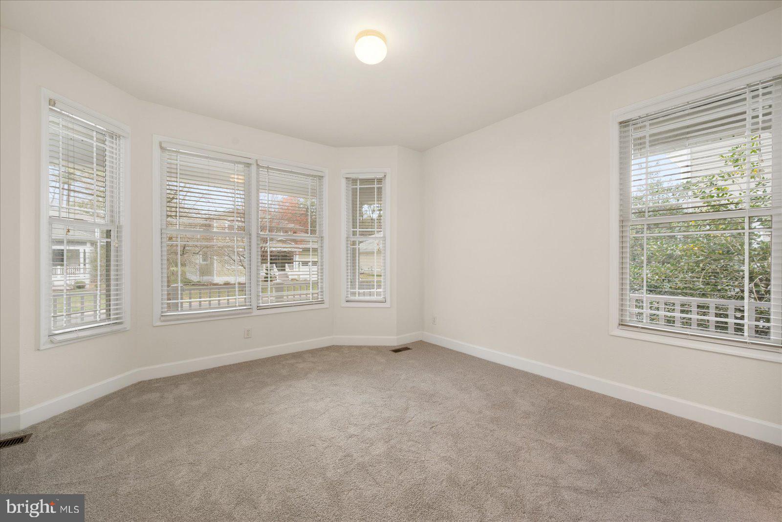 GLEN RIDDLE - Residential