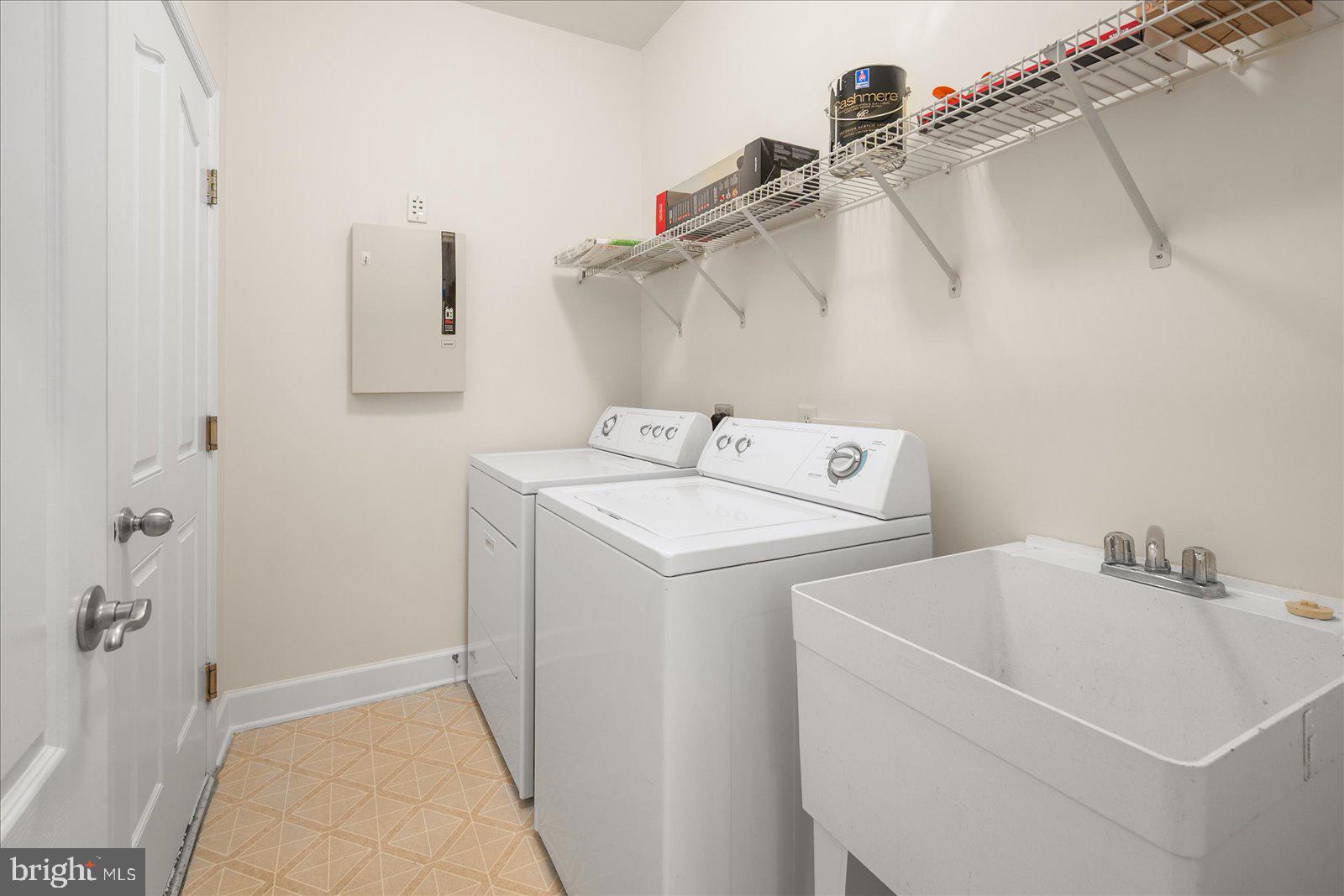 GLEN RIDDLE - Residential