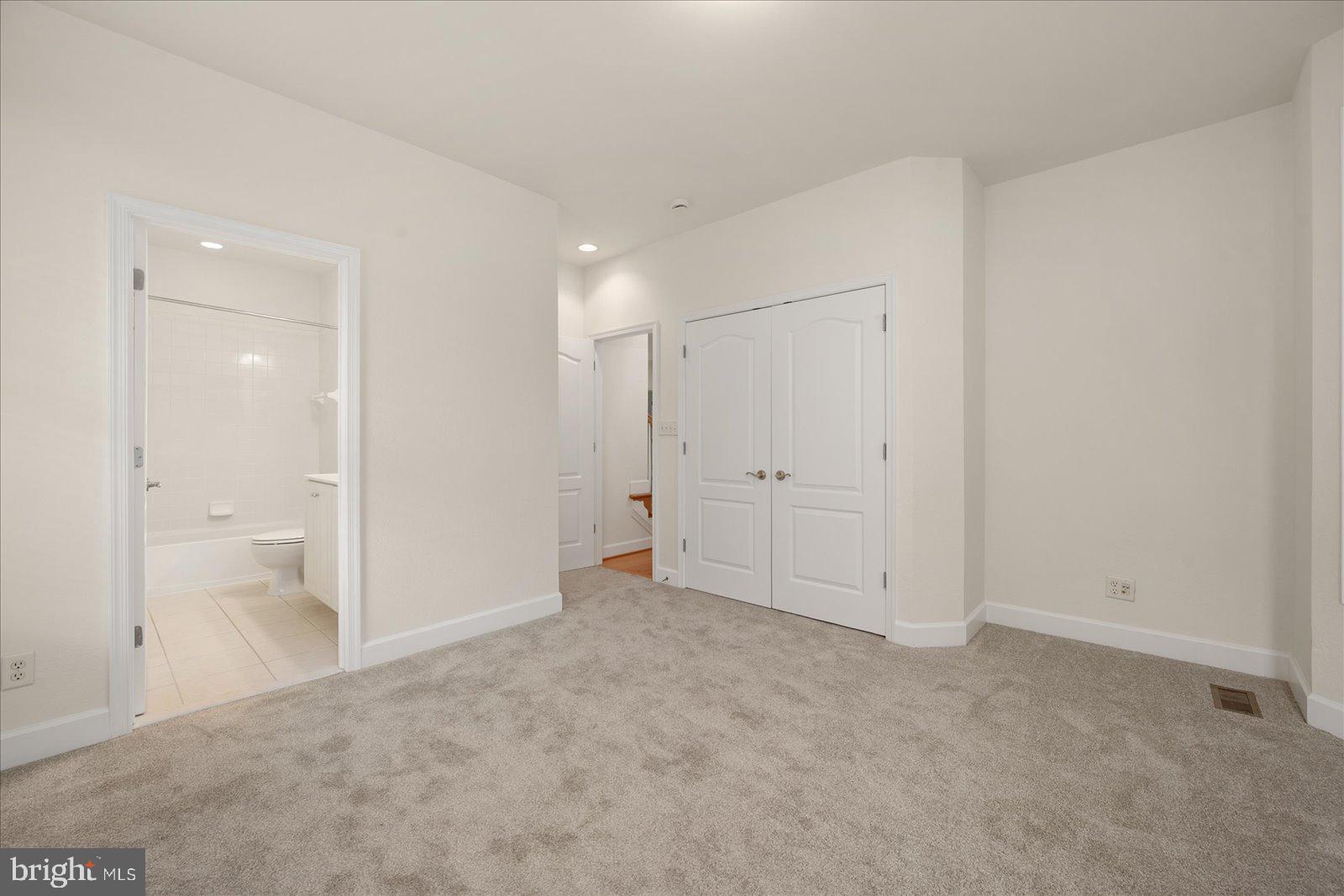 GLEN RIDDLE - Residential