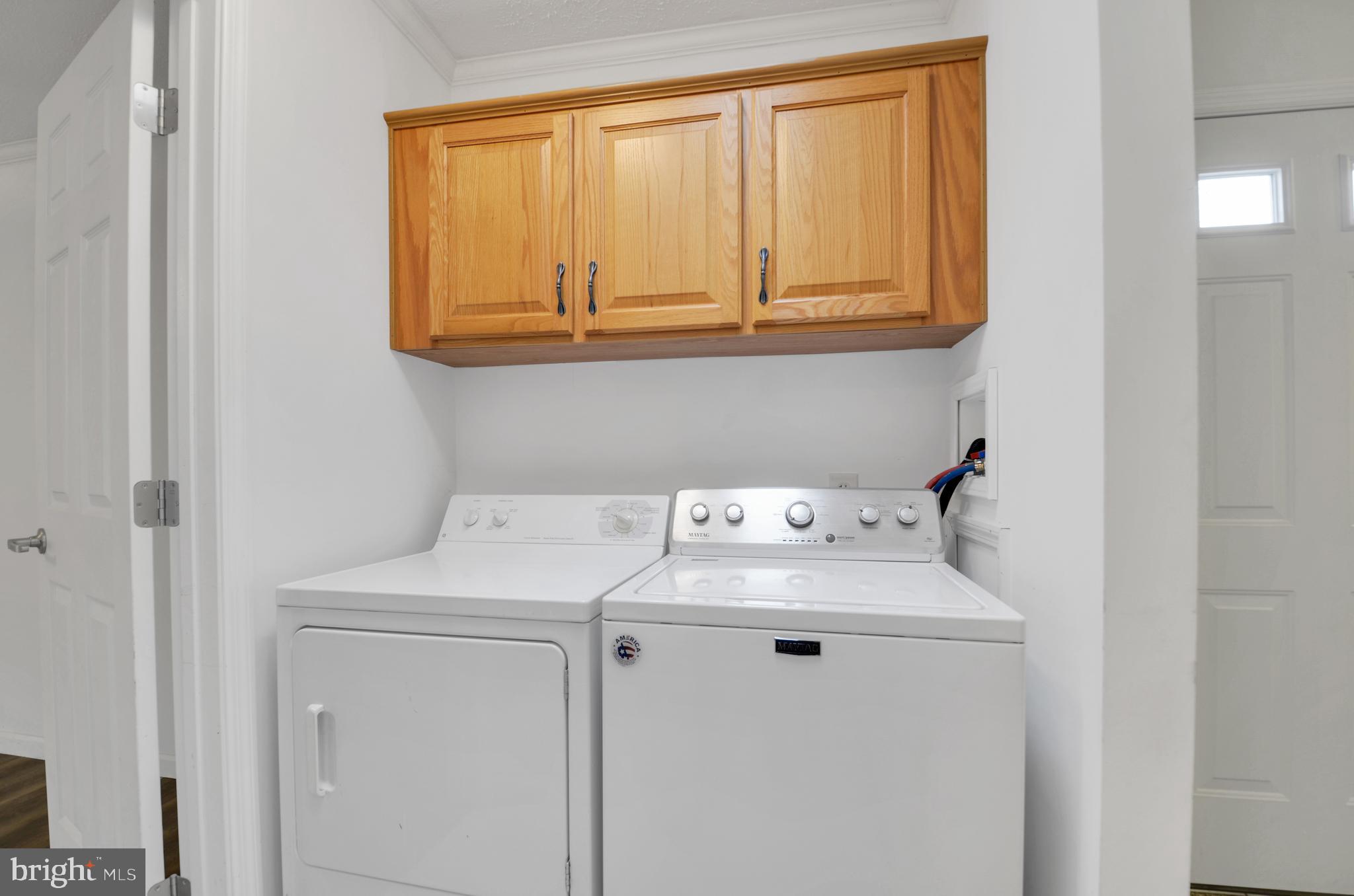 LAUREL COMMONS - Residential