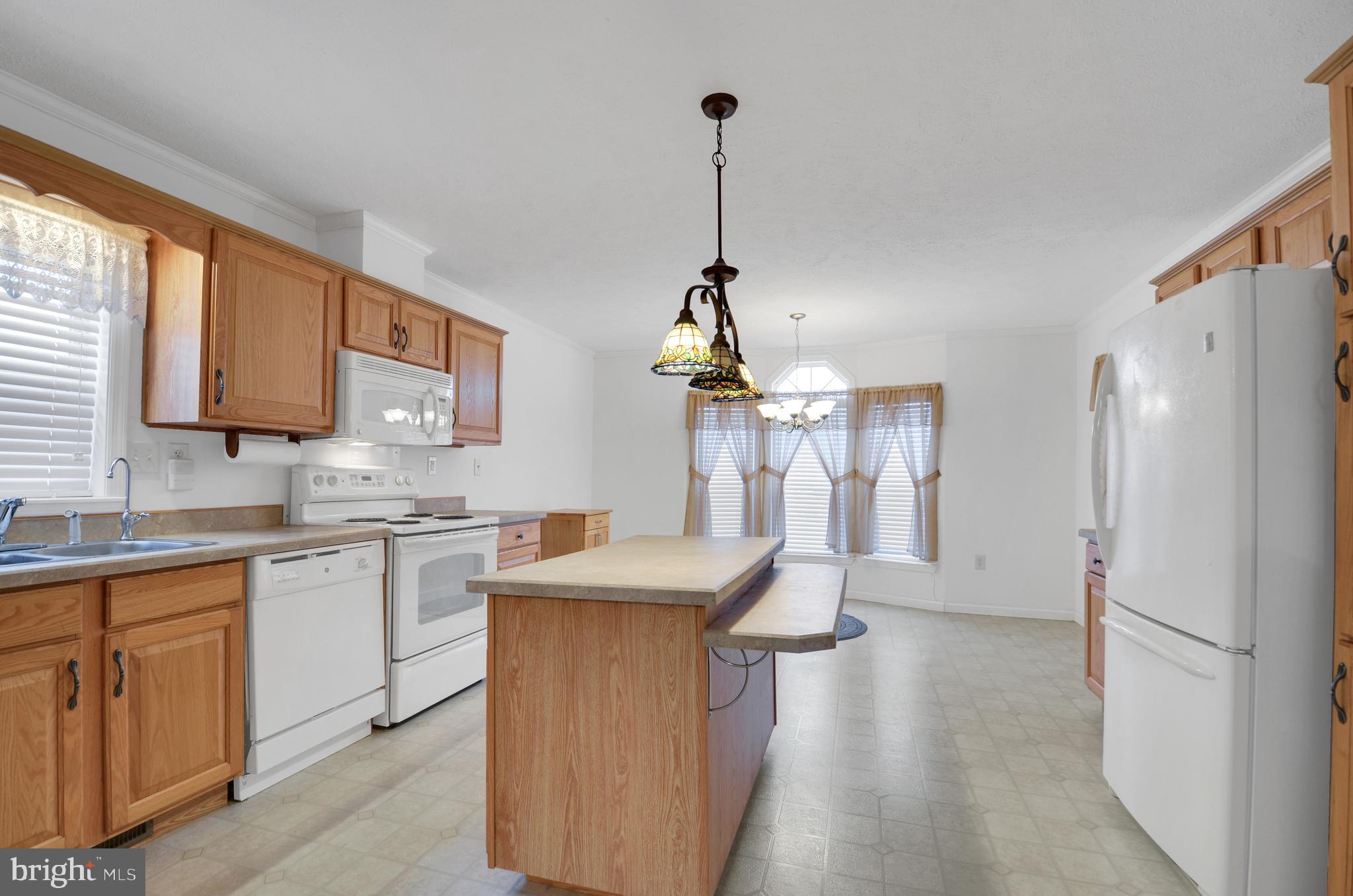 LAUREL COMMONS - Residential