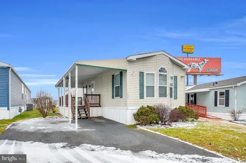 1025 Yarrow Avenue, Reading, PA 19605 - MLS#: PABK2066880