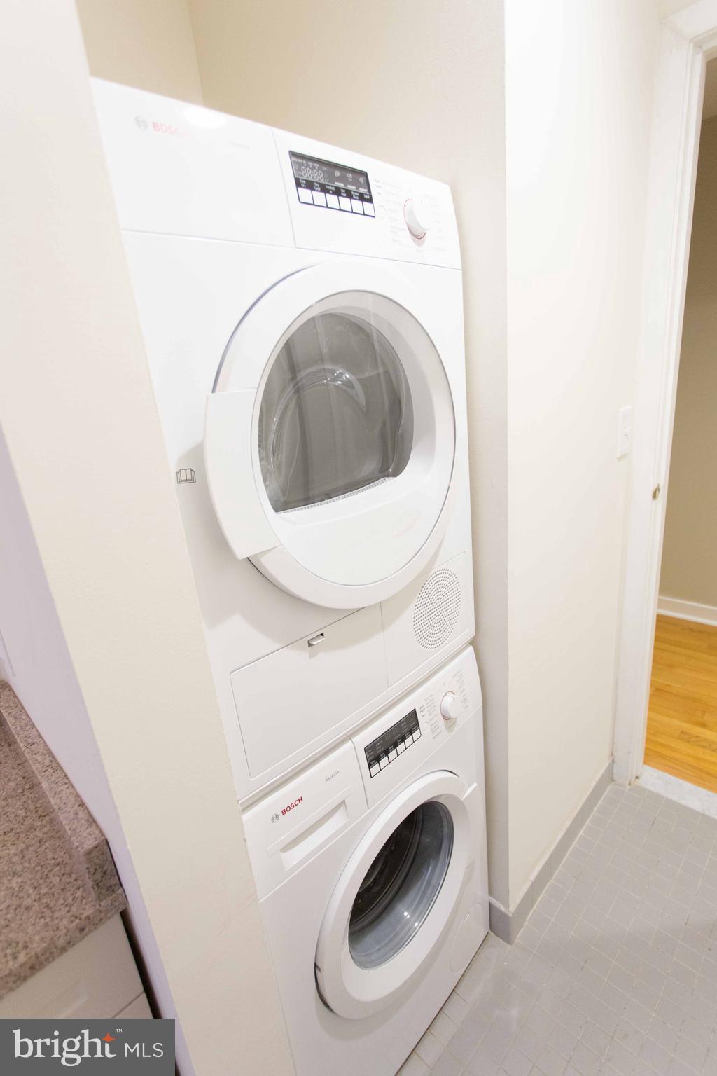 WASHINGTON SQ WEST - Residential Lease