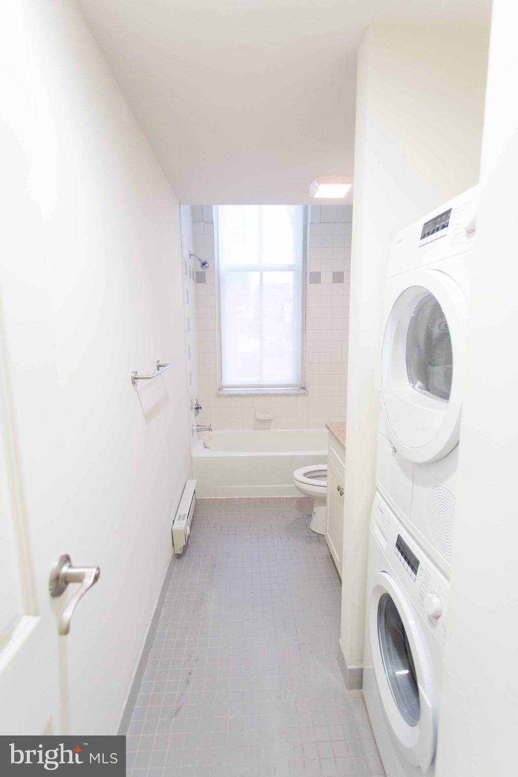 WASHINGTON SQ WEST - Residential Lease