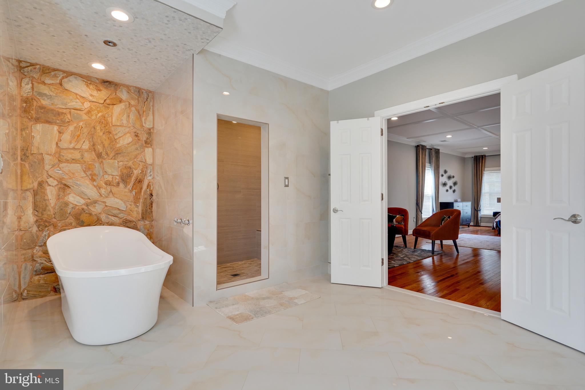 GRAYS OAKTON - Residential