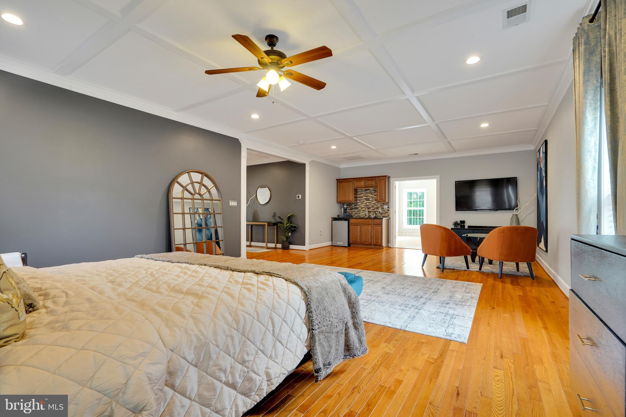 GRAYS OAKTON - Residential