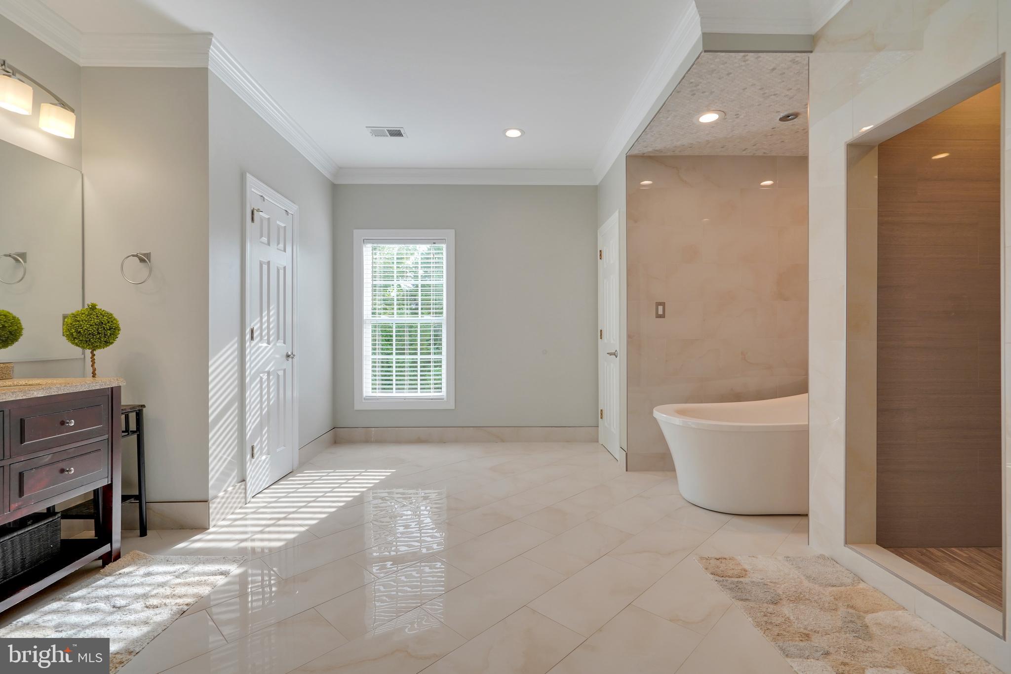 GRAYS OAKTON - Residential