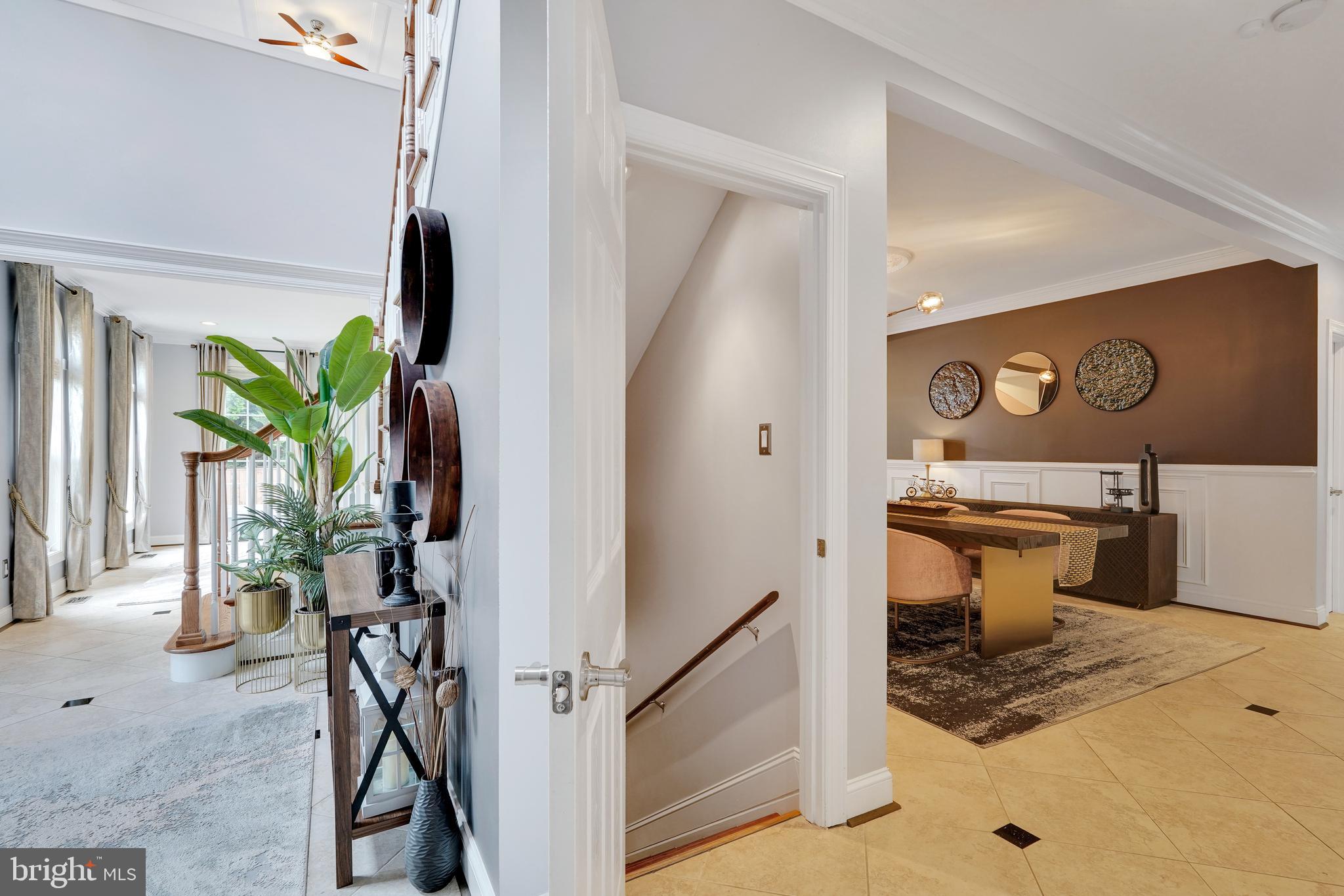 GRAYS OAKTON - Residential