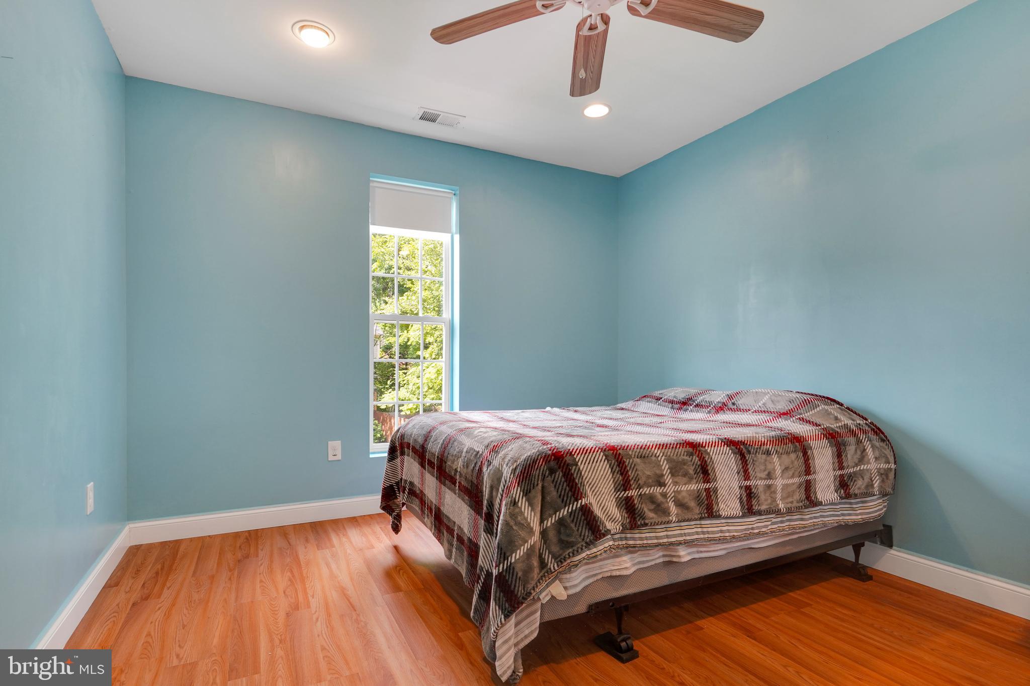 GRAYS OAKTON - Residential