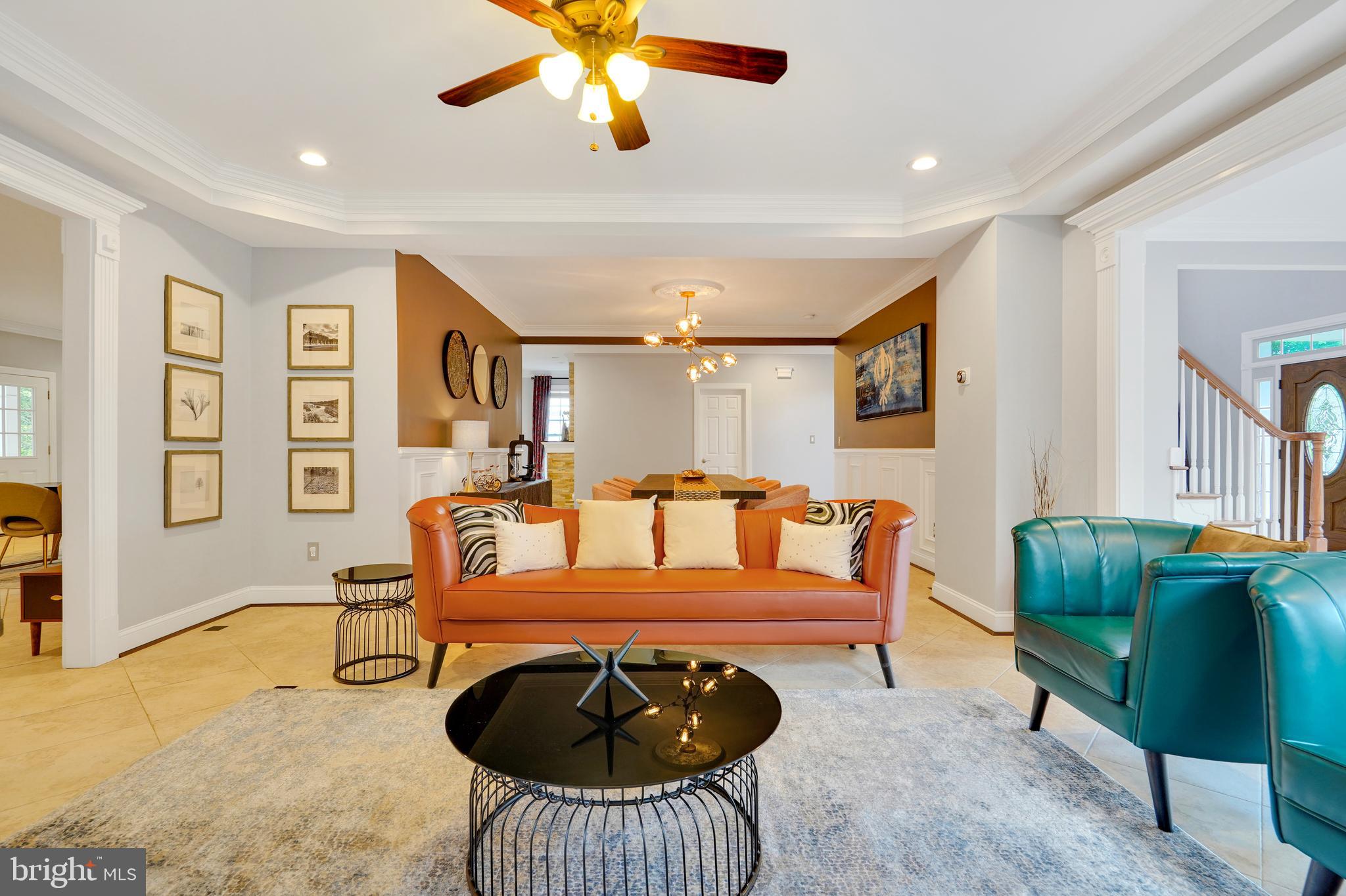 GRAYS OAKTON - Residential