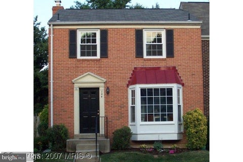 Townhouse For Rent - 134 Lamont Lane<br/> Montgomery County, GAITHERSBURG, MD 20878