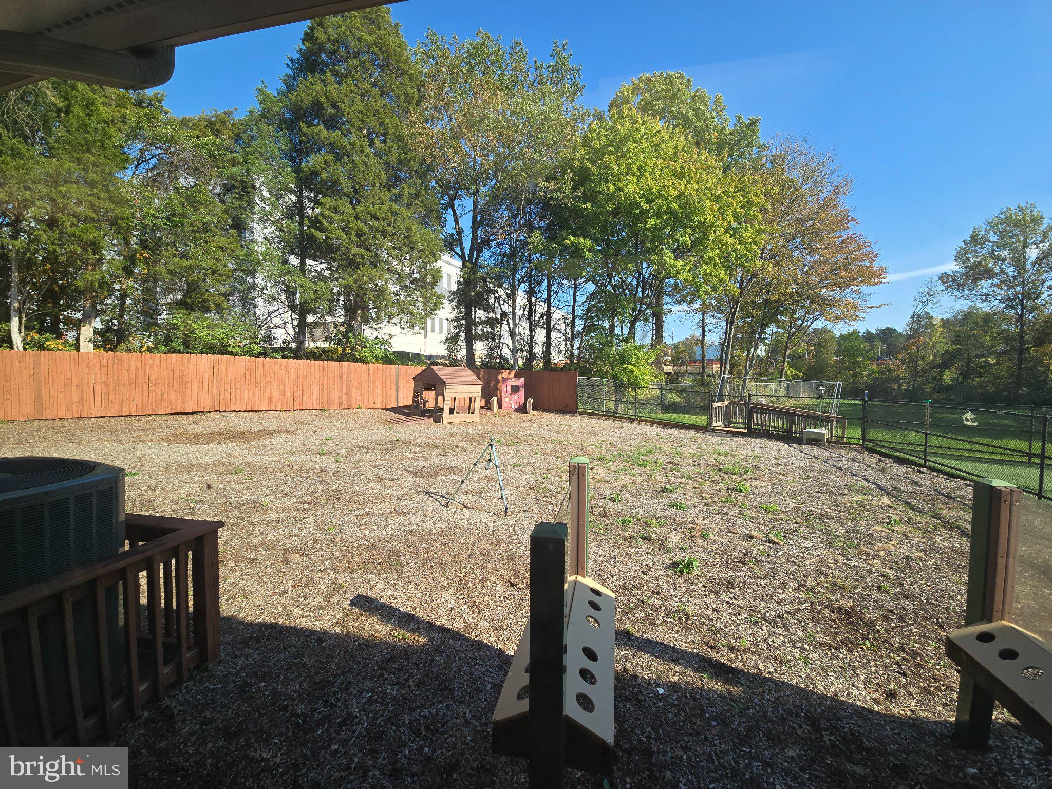 9511 TECHNOLOGY DRIVE