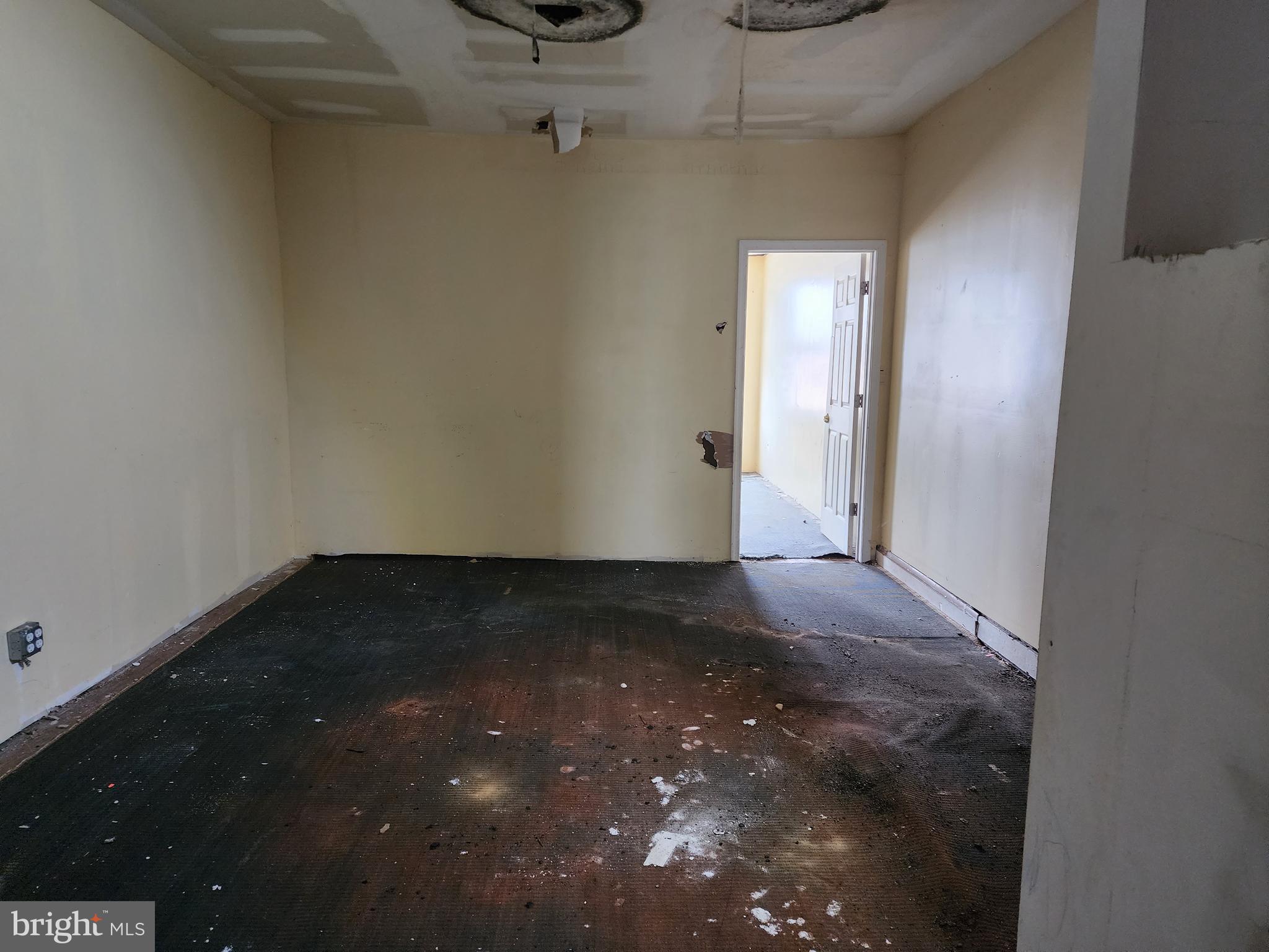 MIDTOWN EDMONDSON - Residential