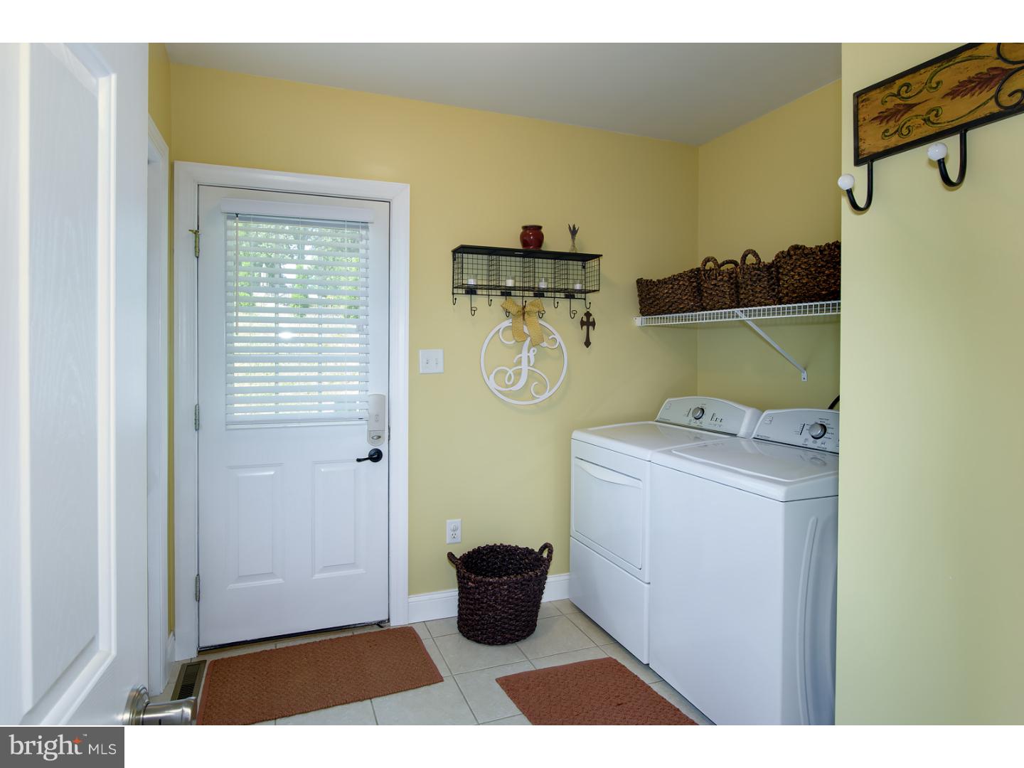 NORTHRIDGE - Residential