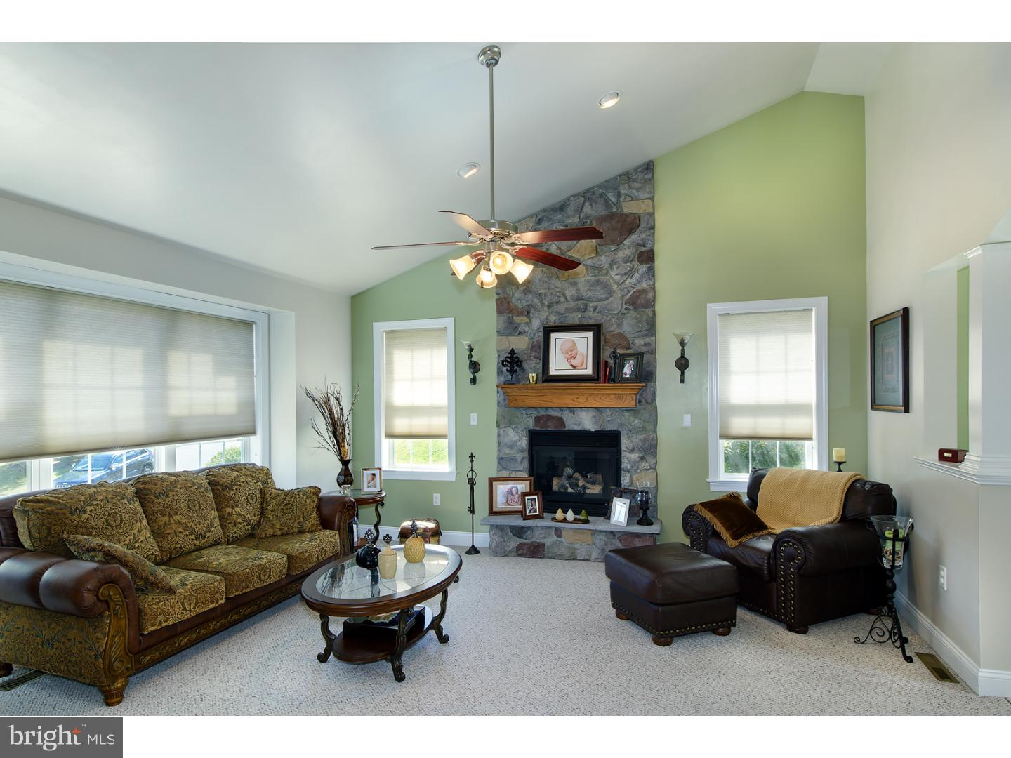 NORTHRIDGE - Residential