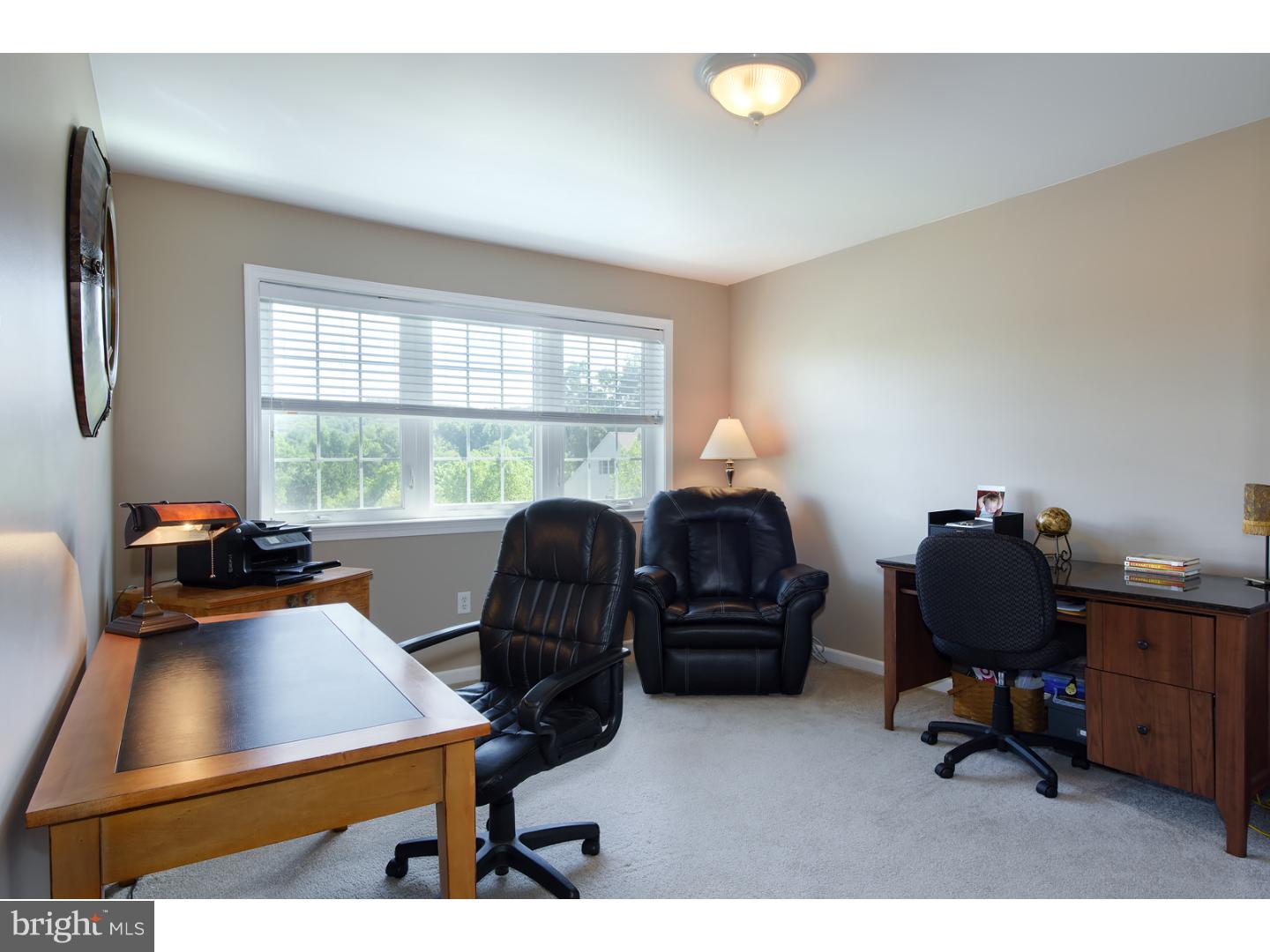 NORTHRIDGE - Residential