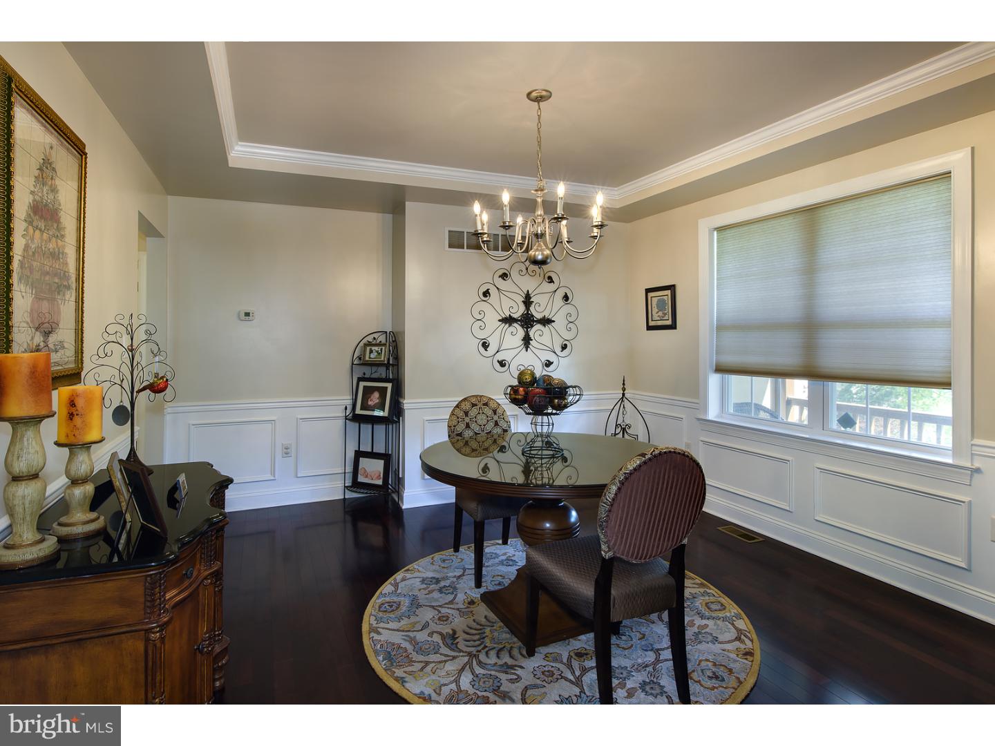 NORTHRIDGE - Residential