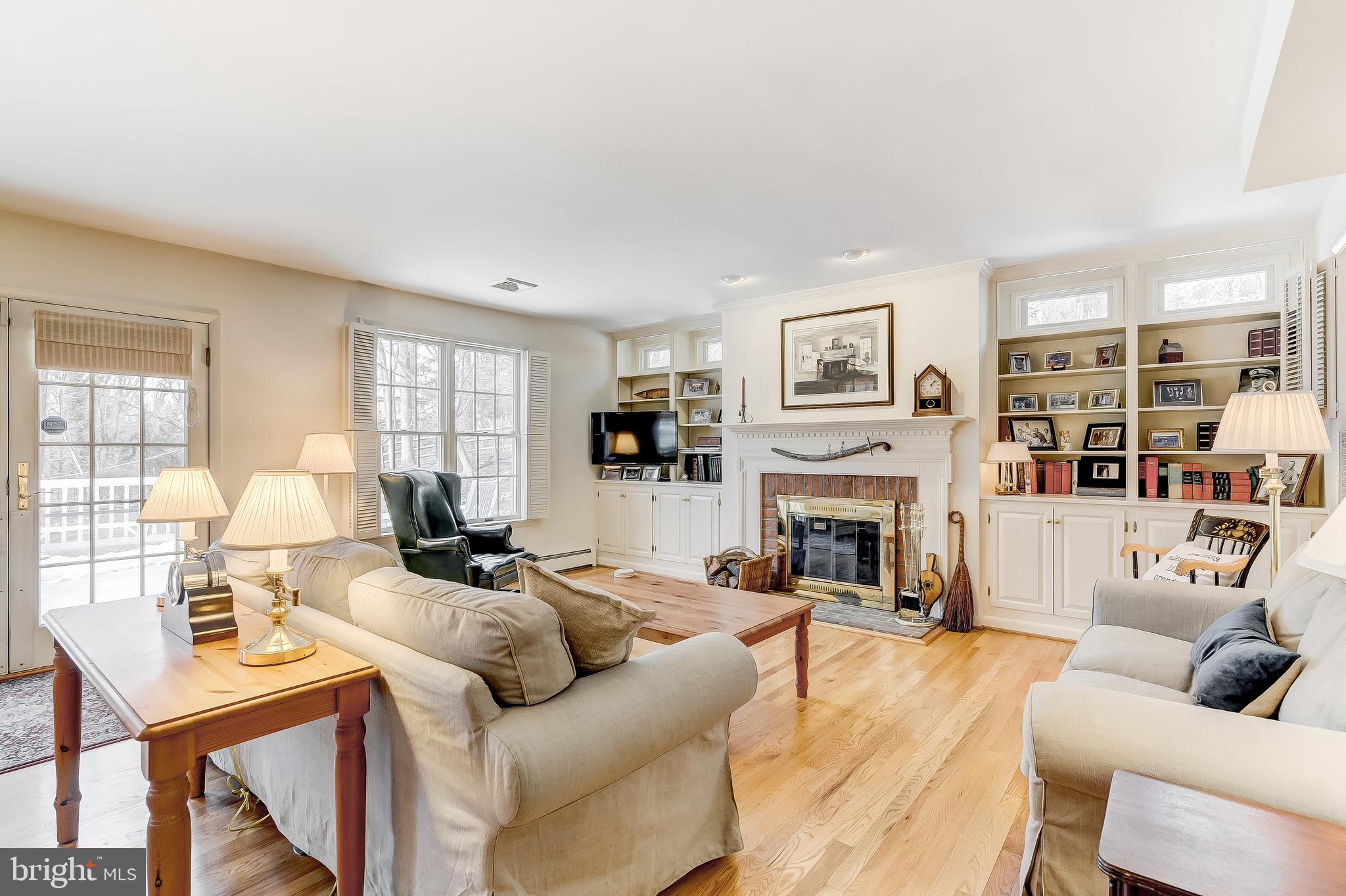 FOUR WINDS/RUXTON - Residential