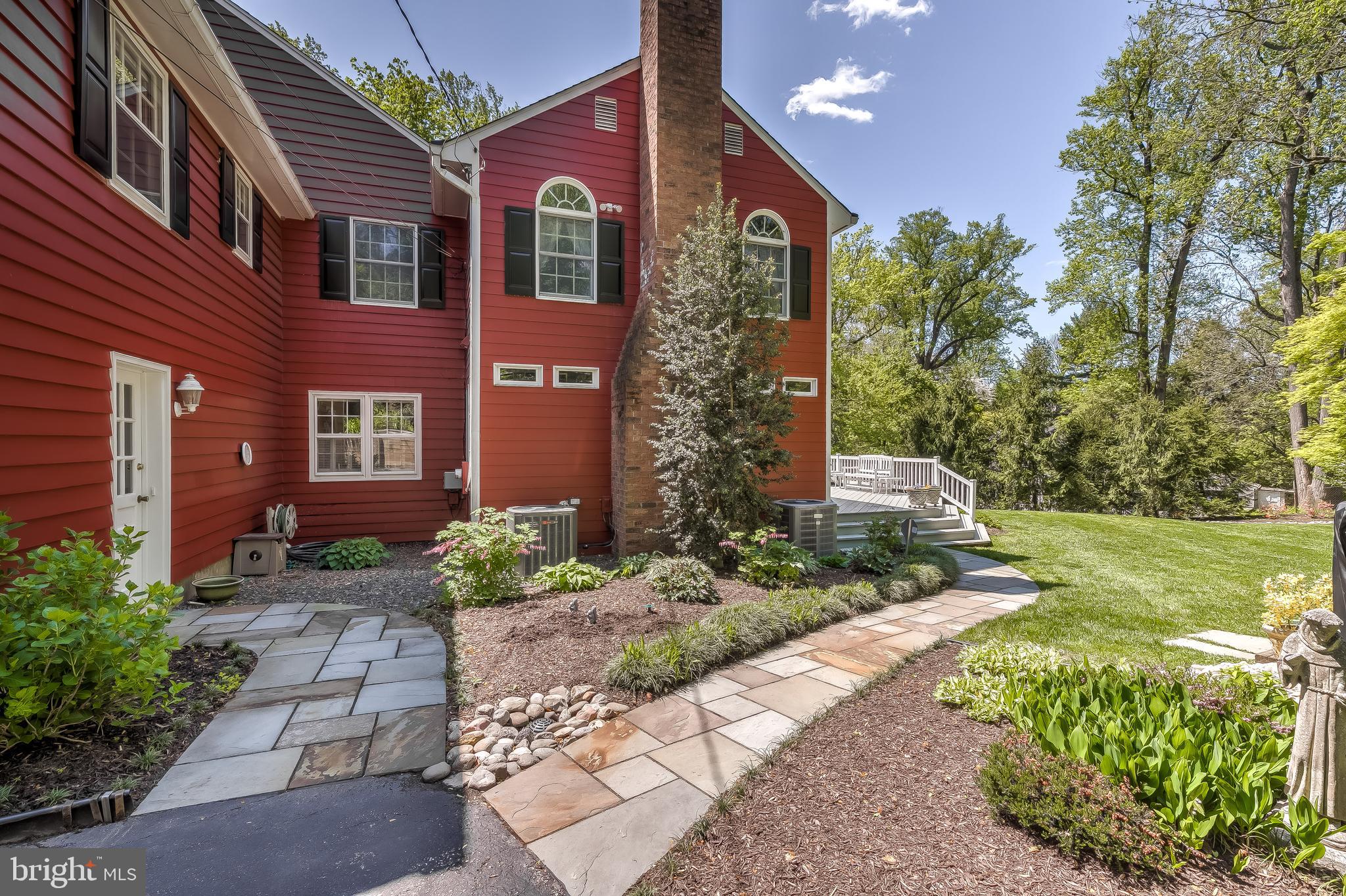 FOUR WINDS/RUXTON - Residential