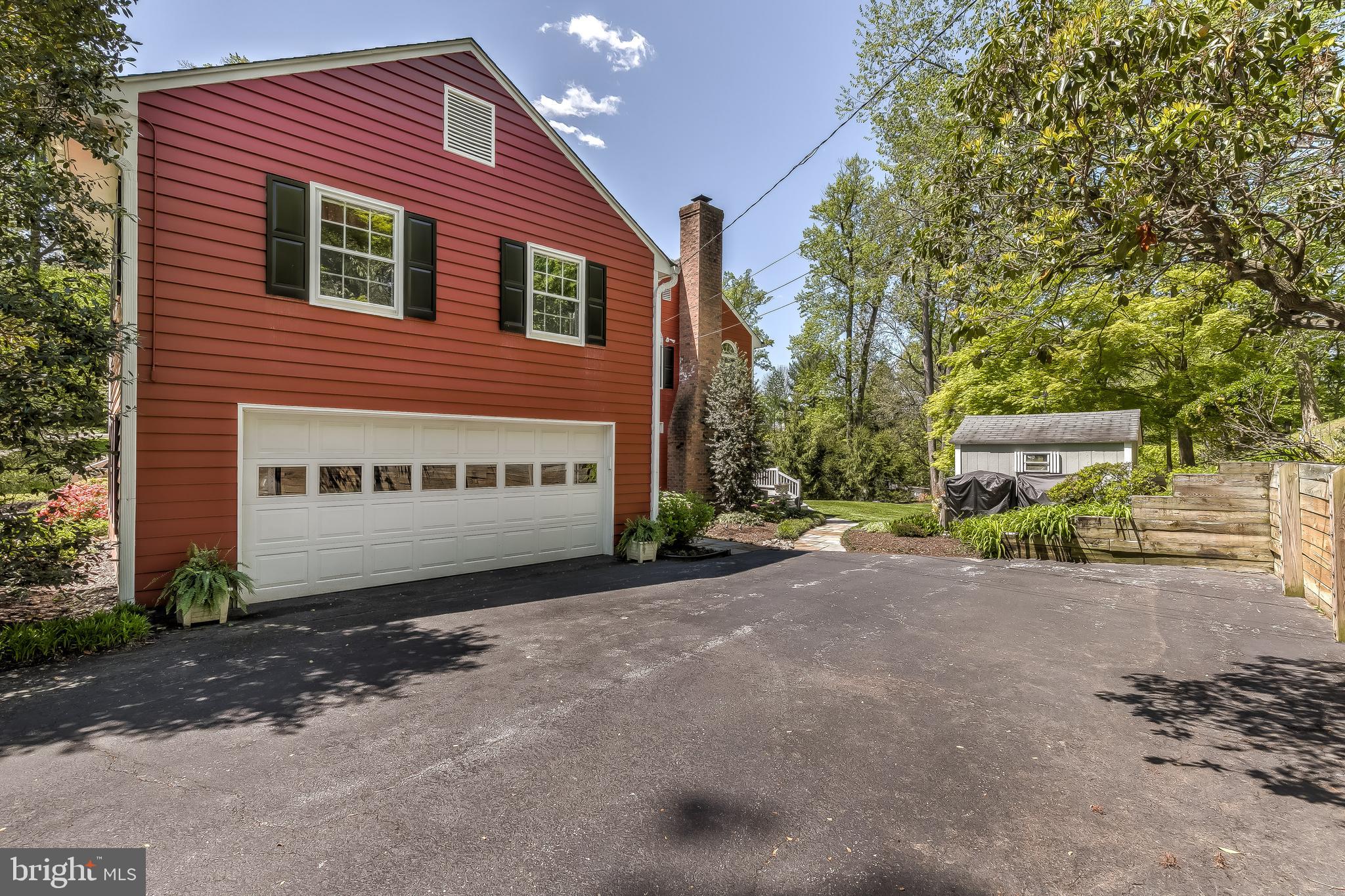 FOUR WINDS/RUXTON - Residential