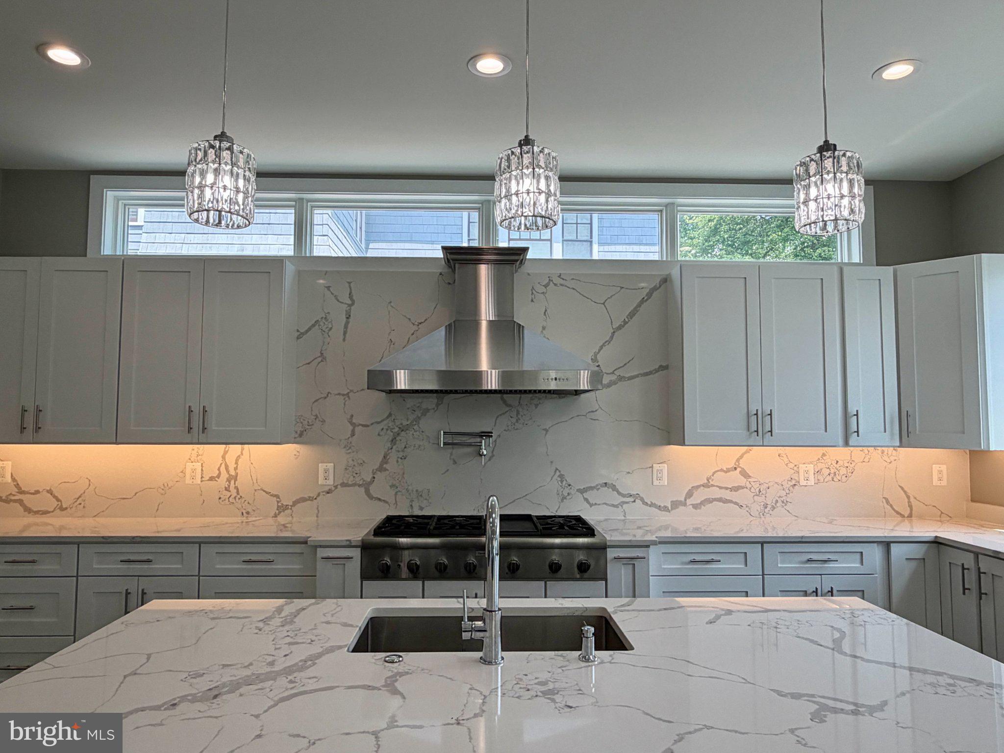 HUNTINGTON TERRACE - Residential