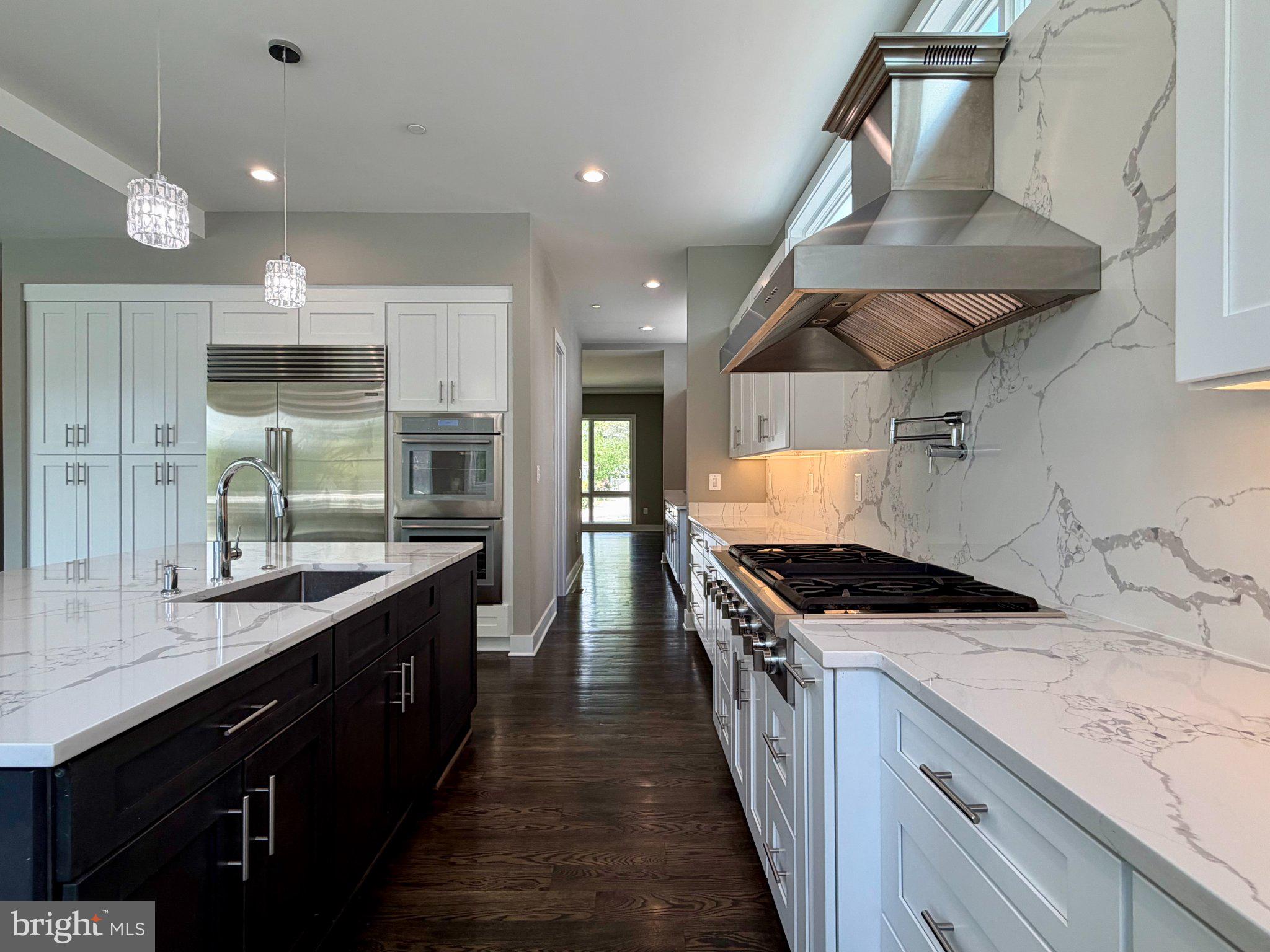 HUNTINGTON TERRACE - Residential