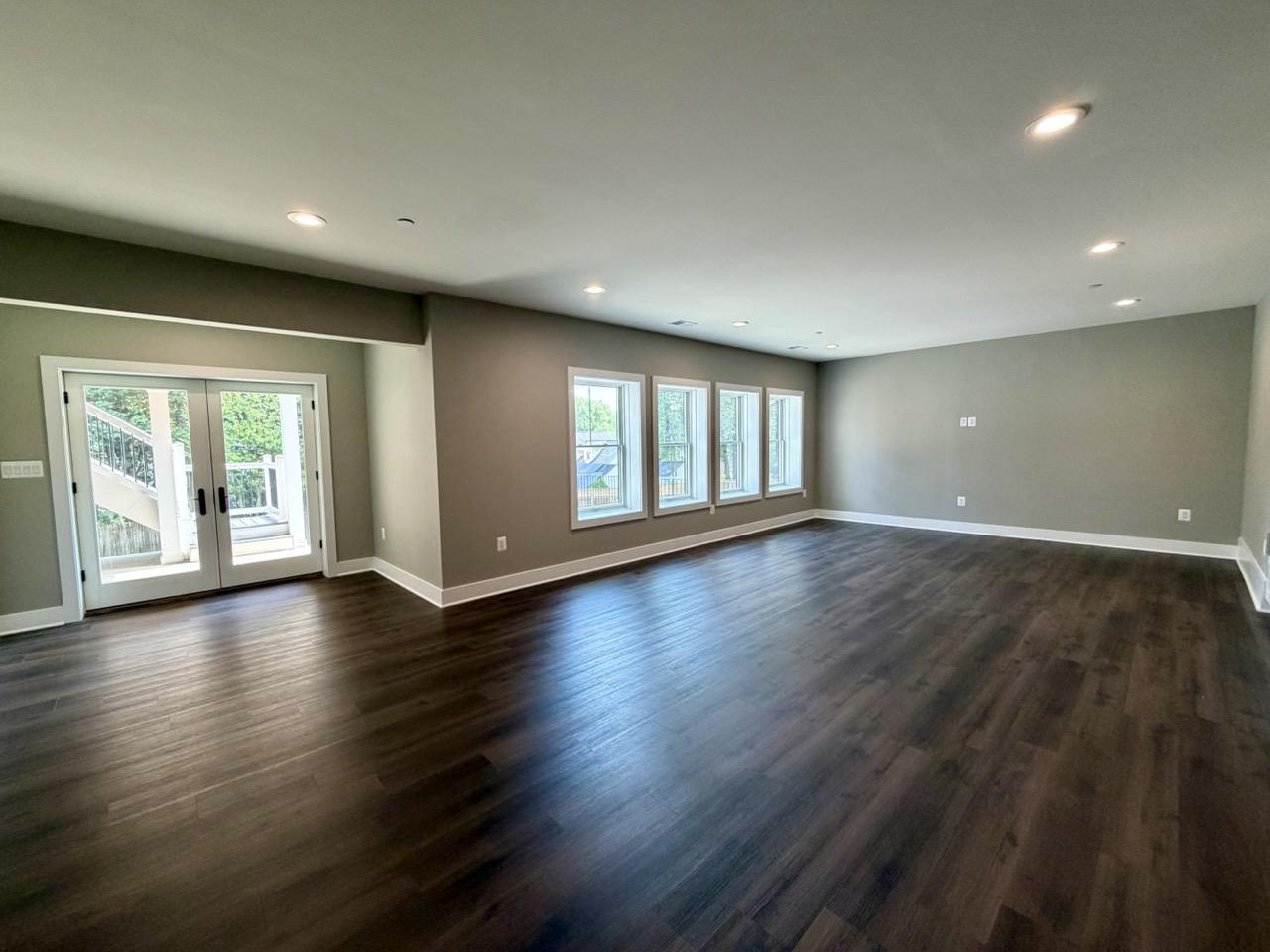 HUNTINGTON TERRACE - Residential