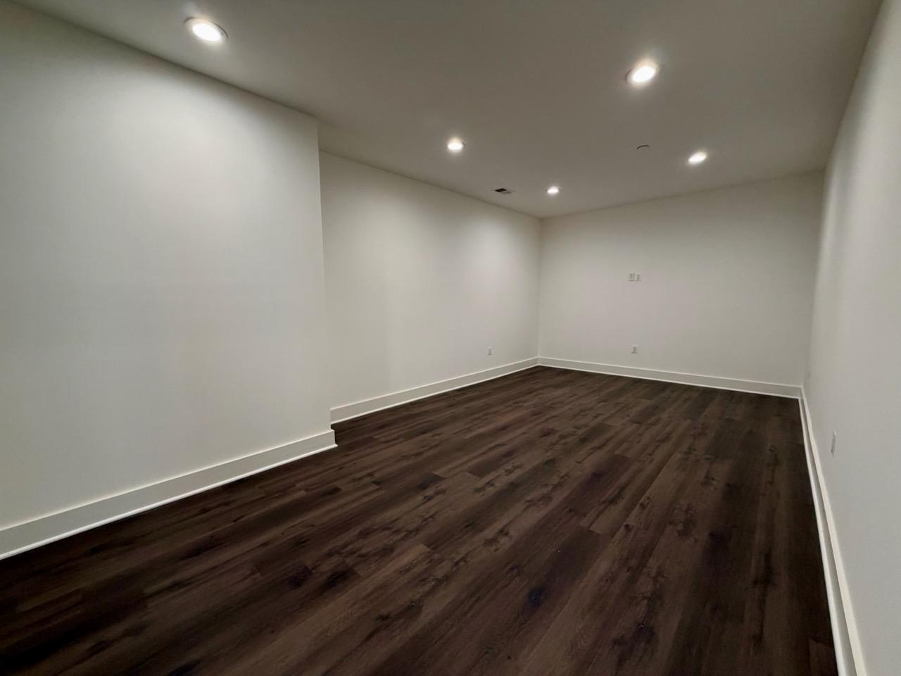 HUNTINGTON TERRACE - Residential