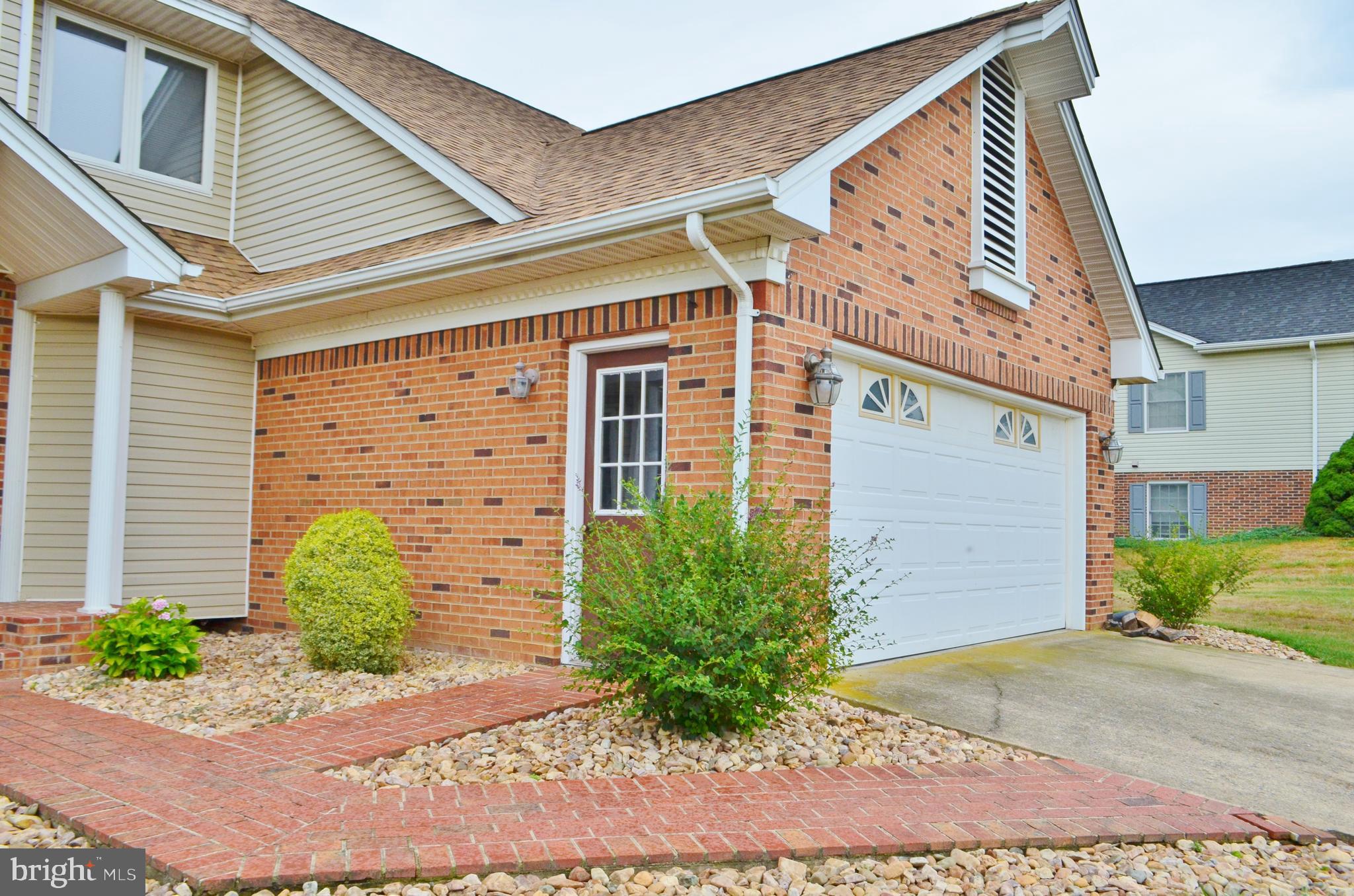 THE FOOTHILLS - Residential