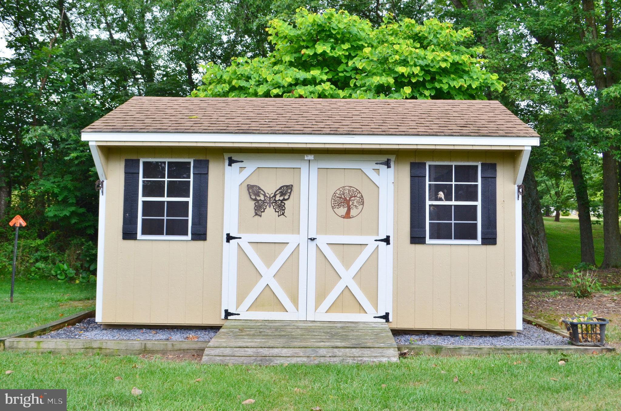 THE FOOTHILLS - Residential