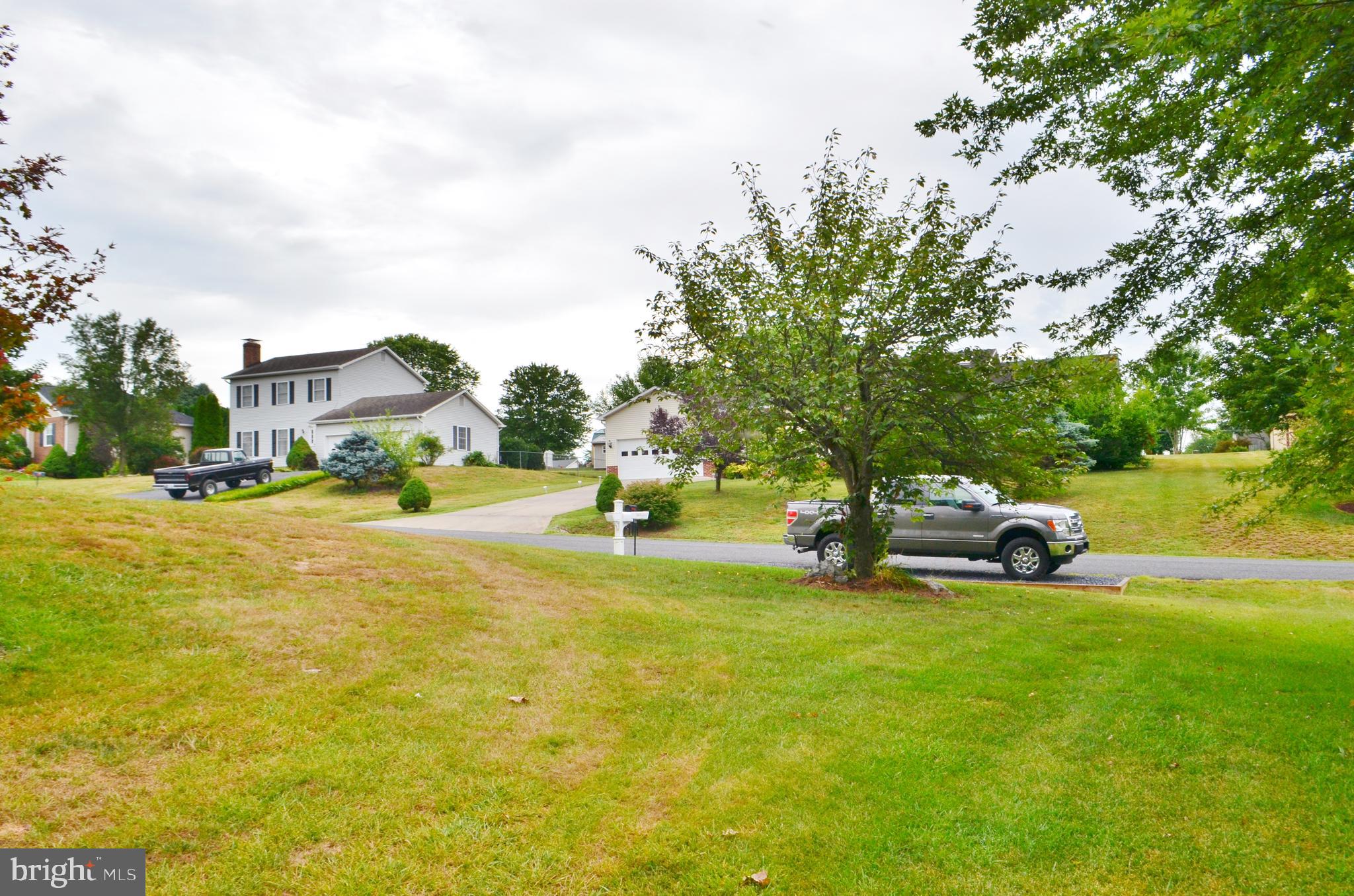 THE FOOTHILLS - Residential