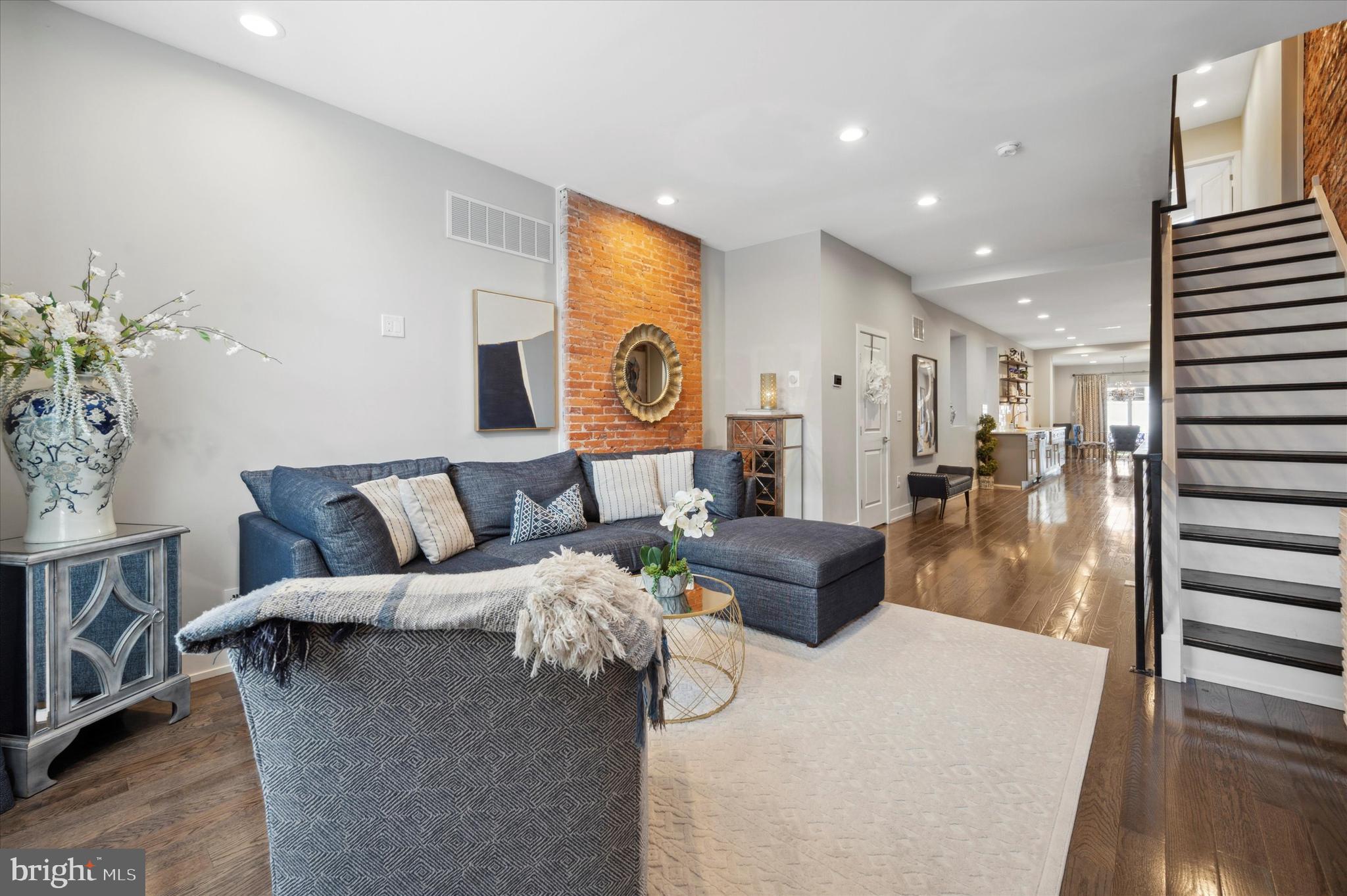 PASSYUNK SQUARE - Residential Lease