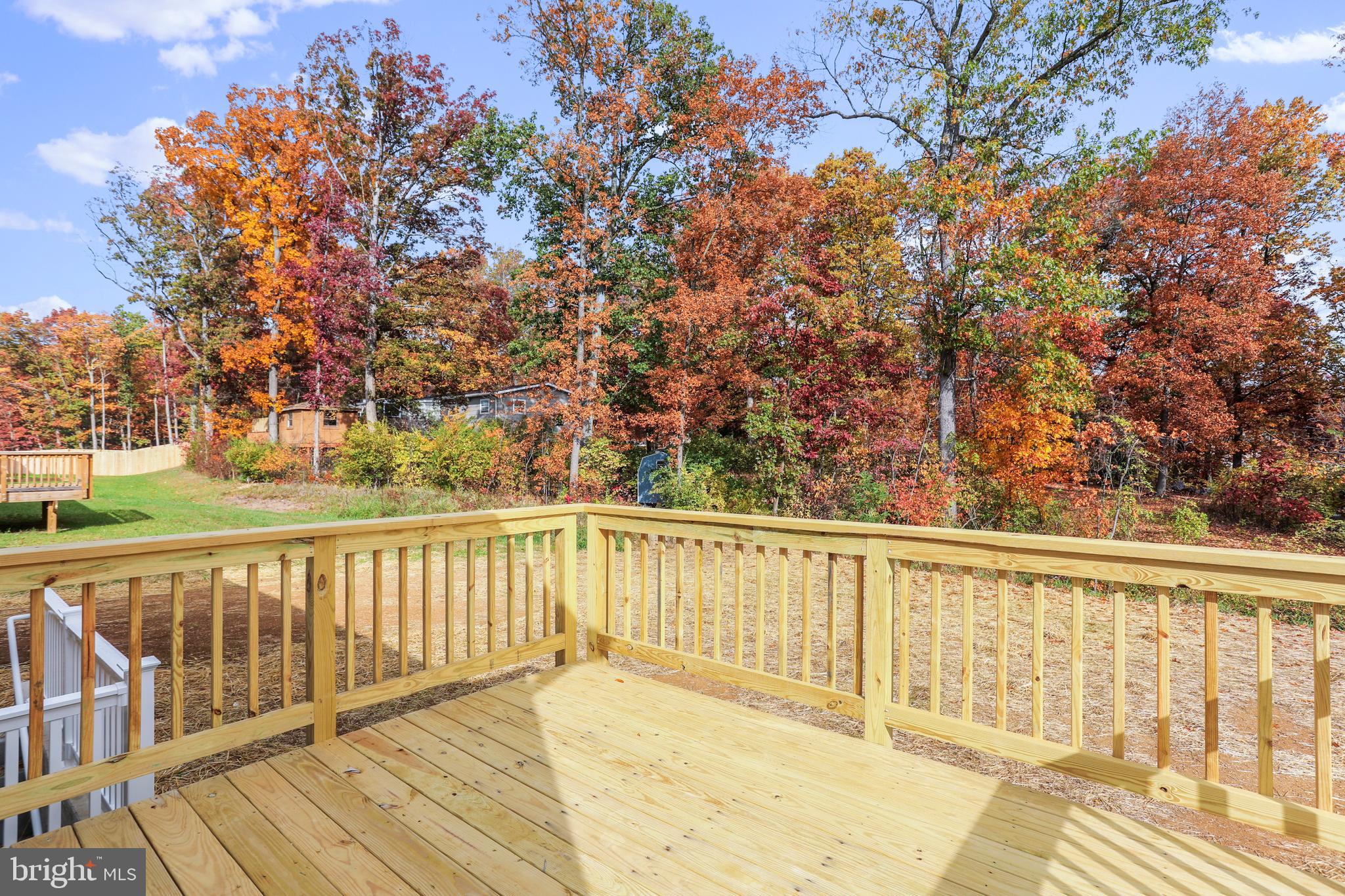 MIDDLE CREEK VISTAS - Residential