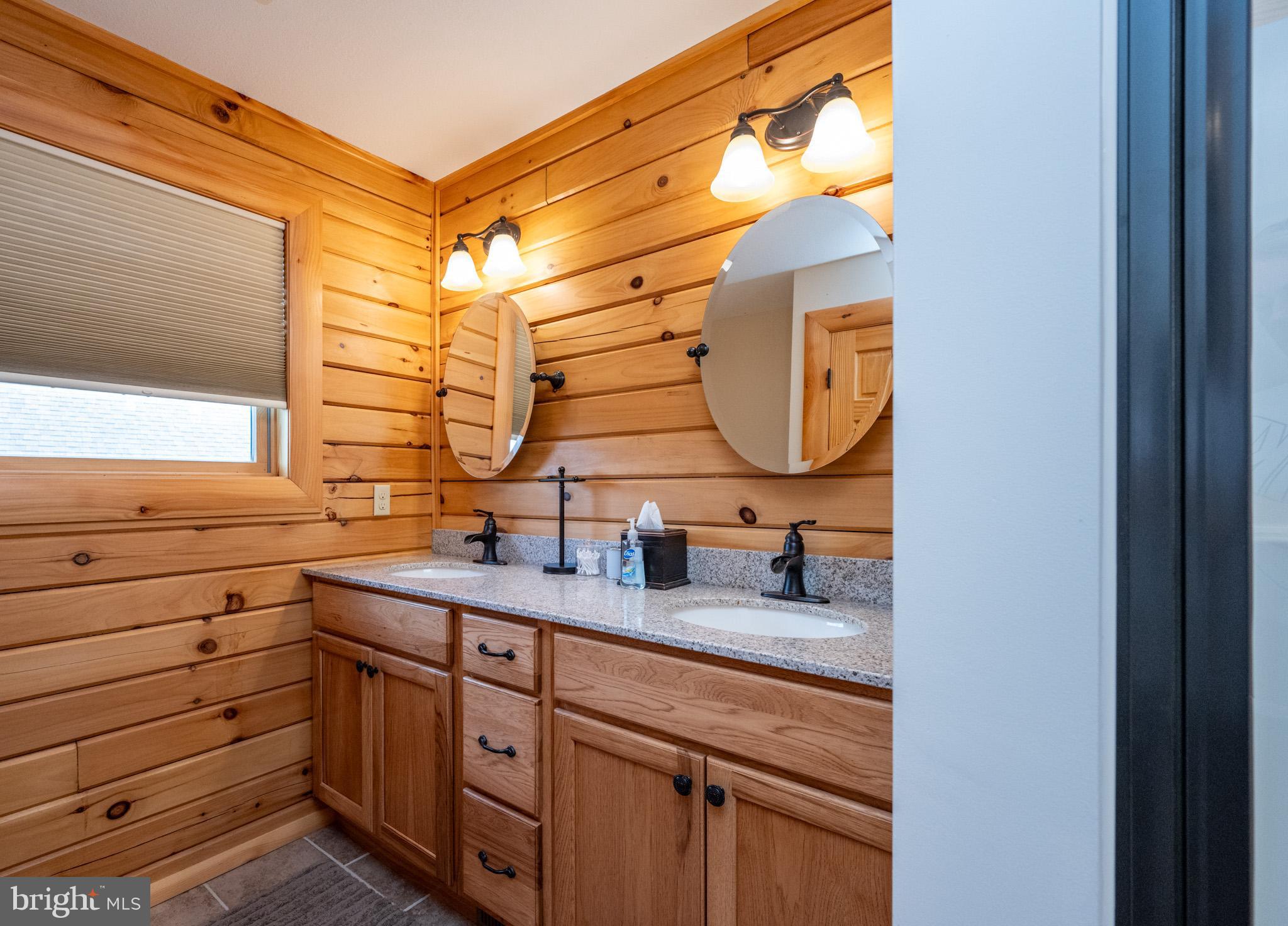 MISTY MEADOWS WTFRNT GRN - Residential