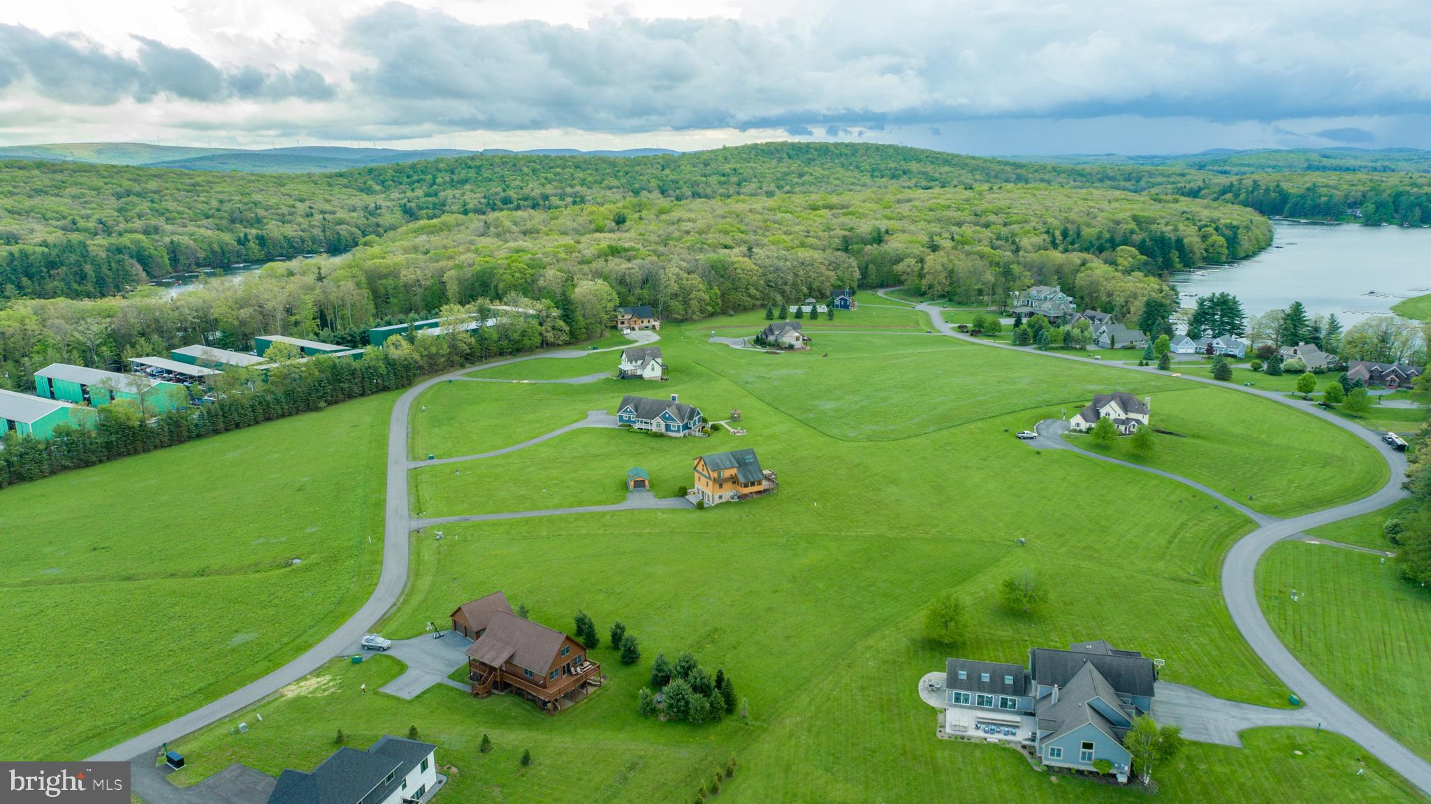 MISTY MEADOWS WTFRNT GRN - Residential