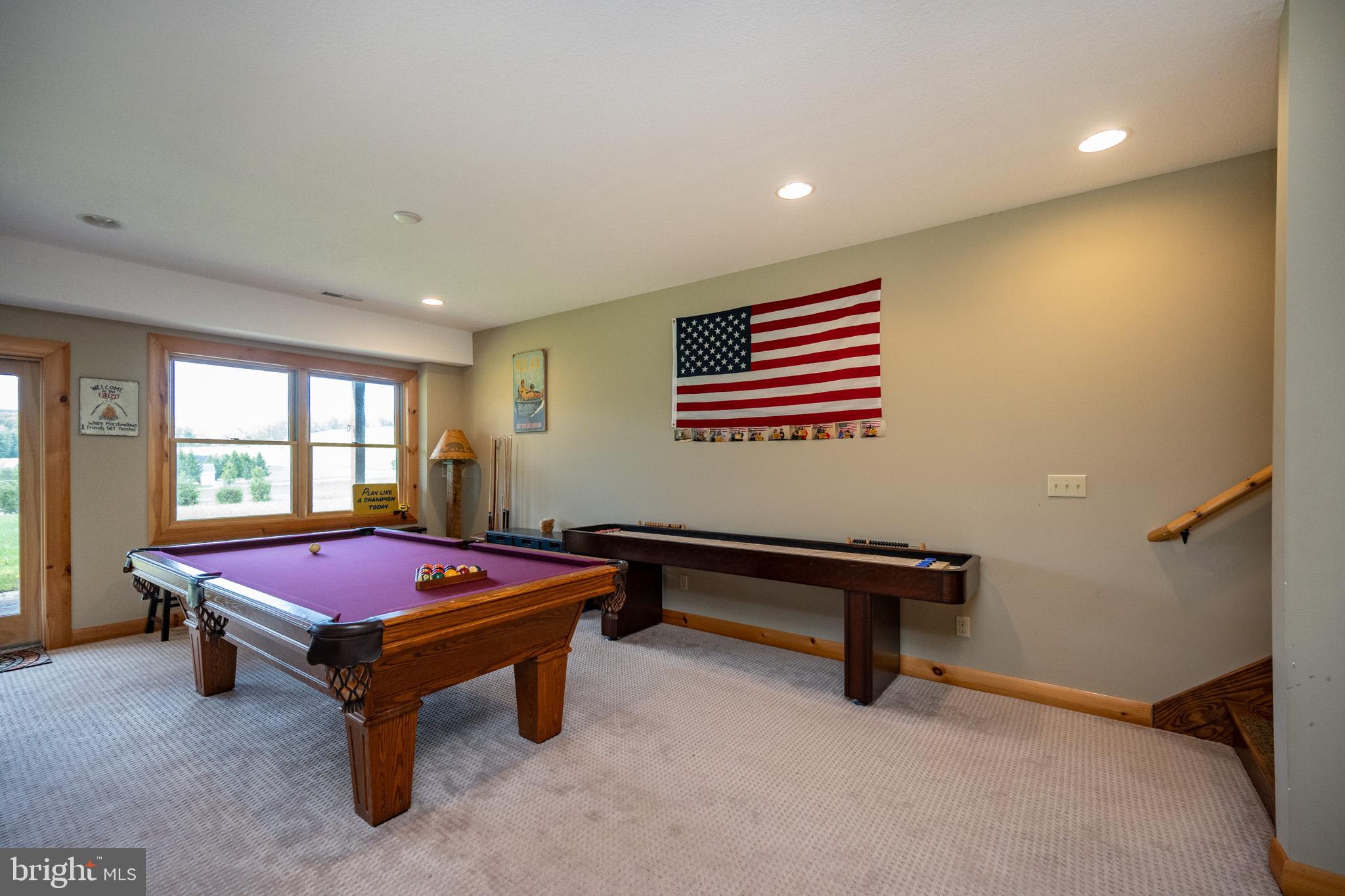 MISTY MEADOWS WTFRNT GRN - Residential