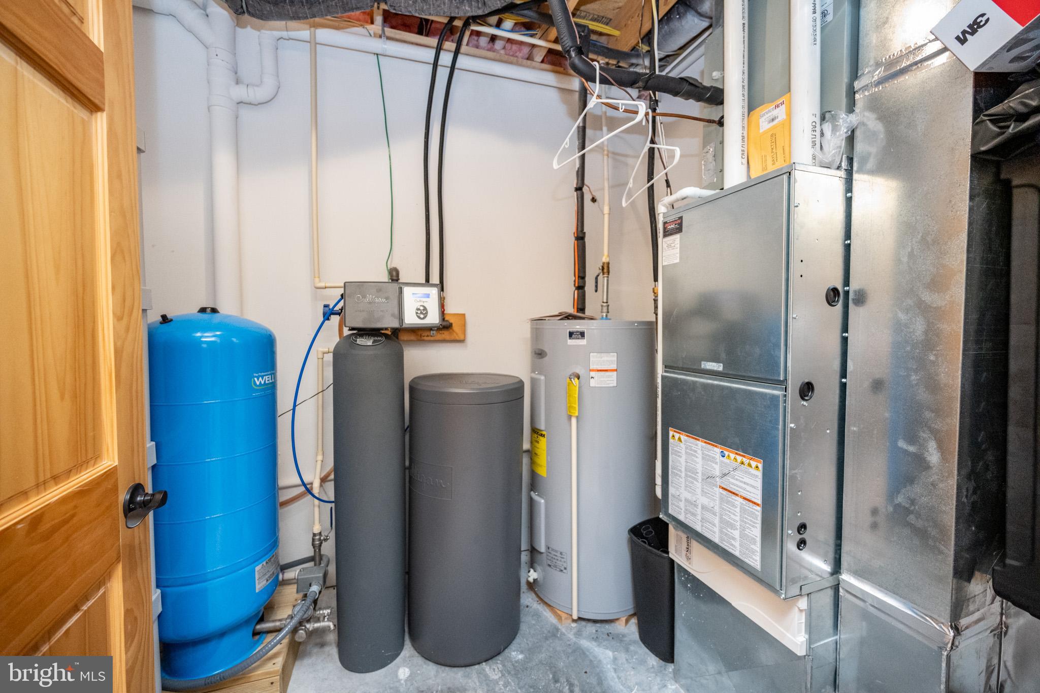 MISTY MEADOWS WTFRNT GRN - Residential