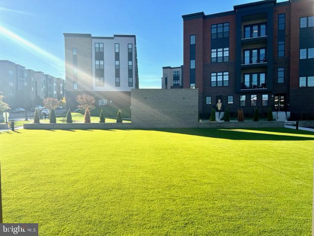 METRO WALK AT MOOREFIELD STATION - Residential Lease