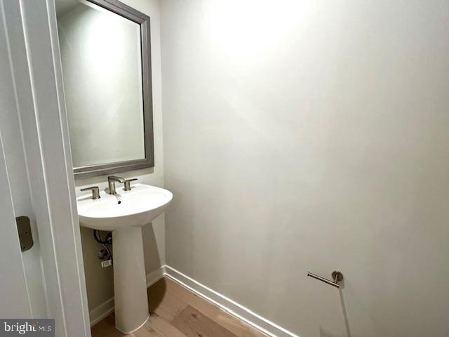 METRO WALK AT MOOREFIELD STATION - Residential Lease