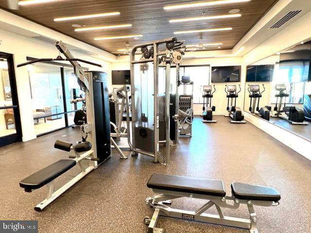 METRO WALK AT MOOREFIELD STATION - Residential Lease