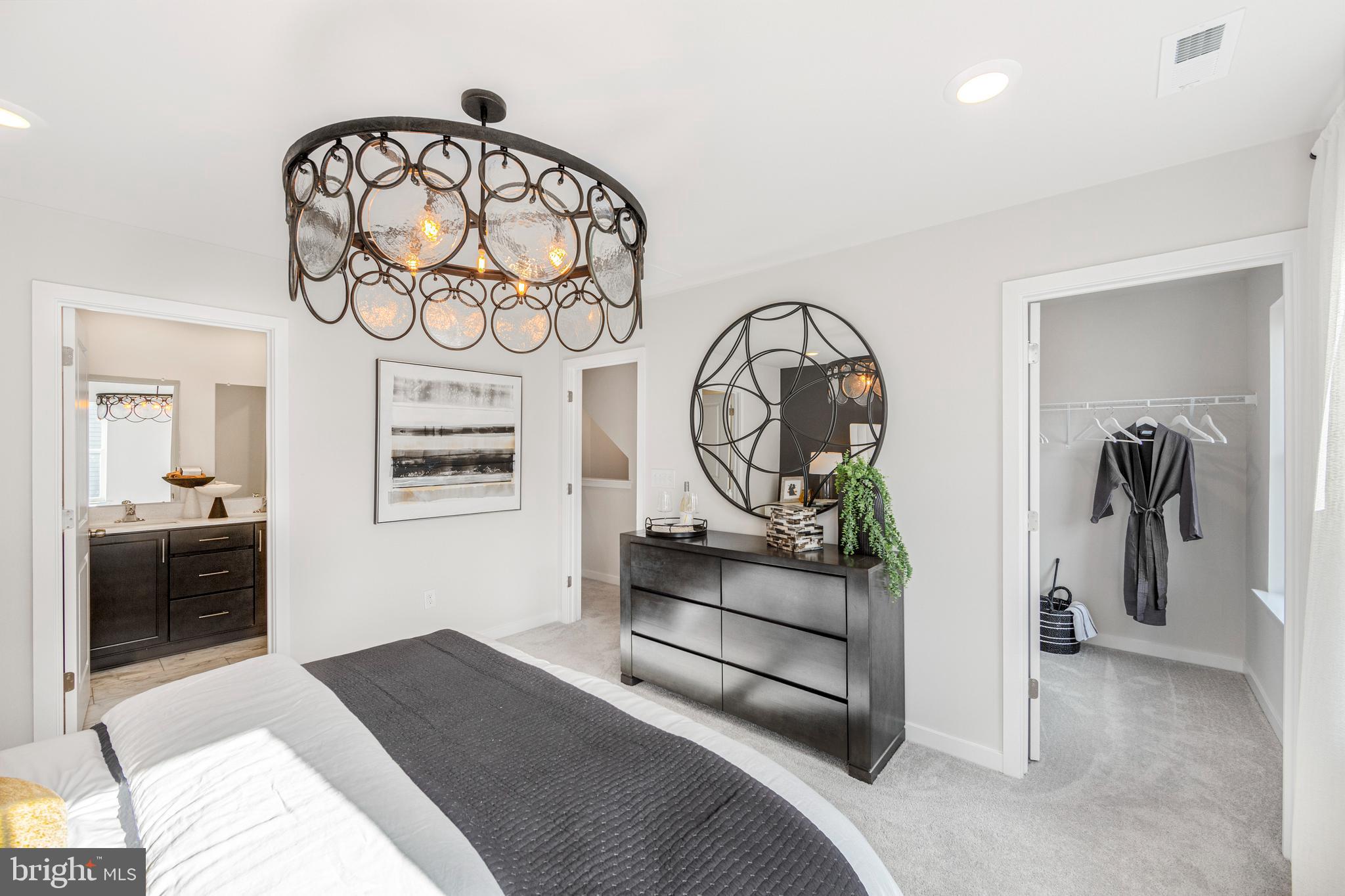 RIVER POINTE - Residential