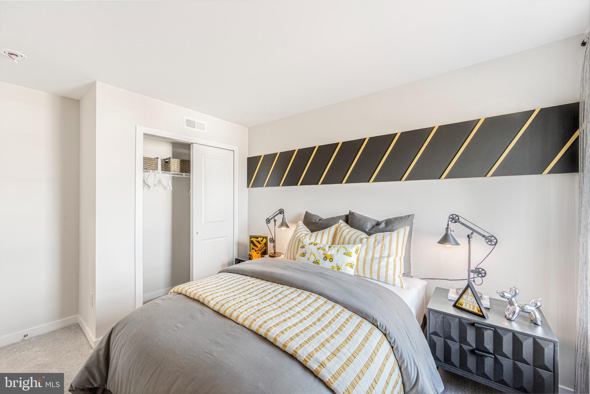 RIVER POINTE - Residential