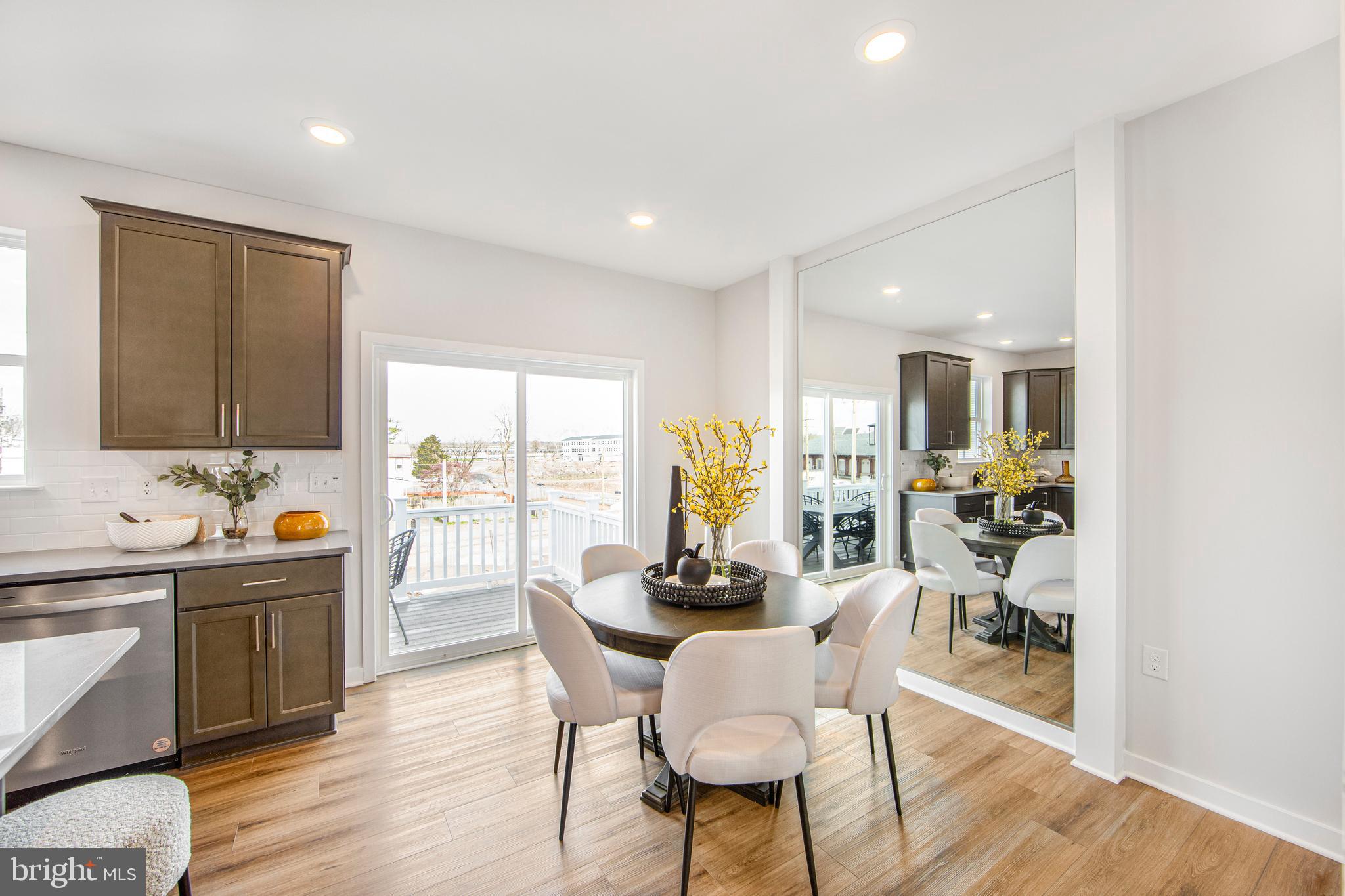 RIVER POINTE - Residential