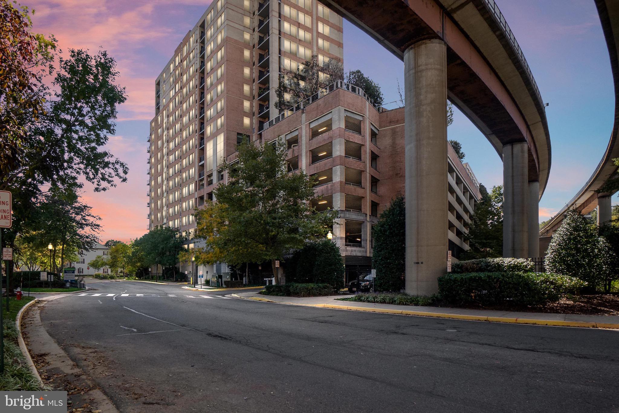 MIDTOWN ALEXANDRIA STATION CONDOMINIUM - Residential