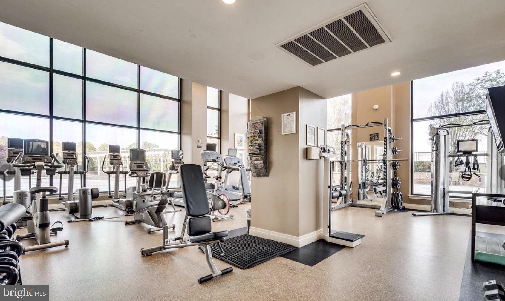 MIDTOWN ALEXANDRIA STATION CONDOMINIUM - Residential