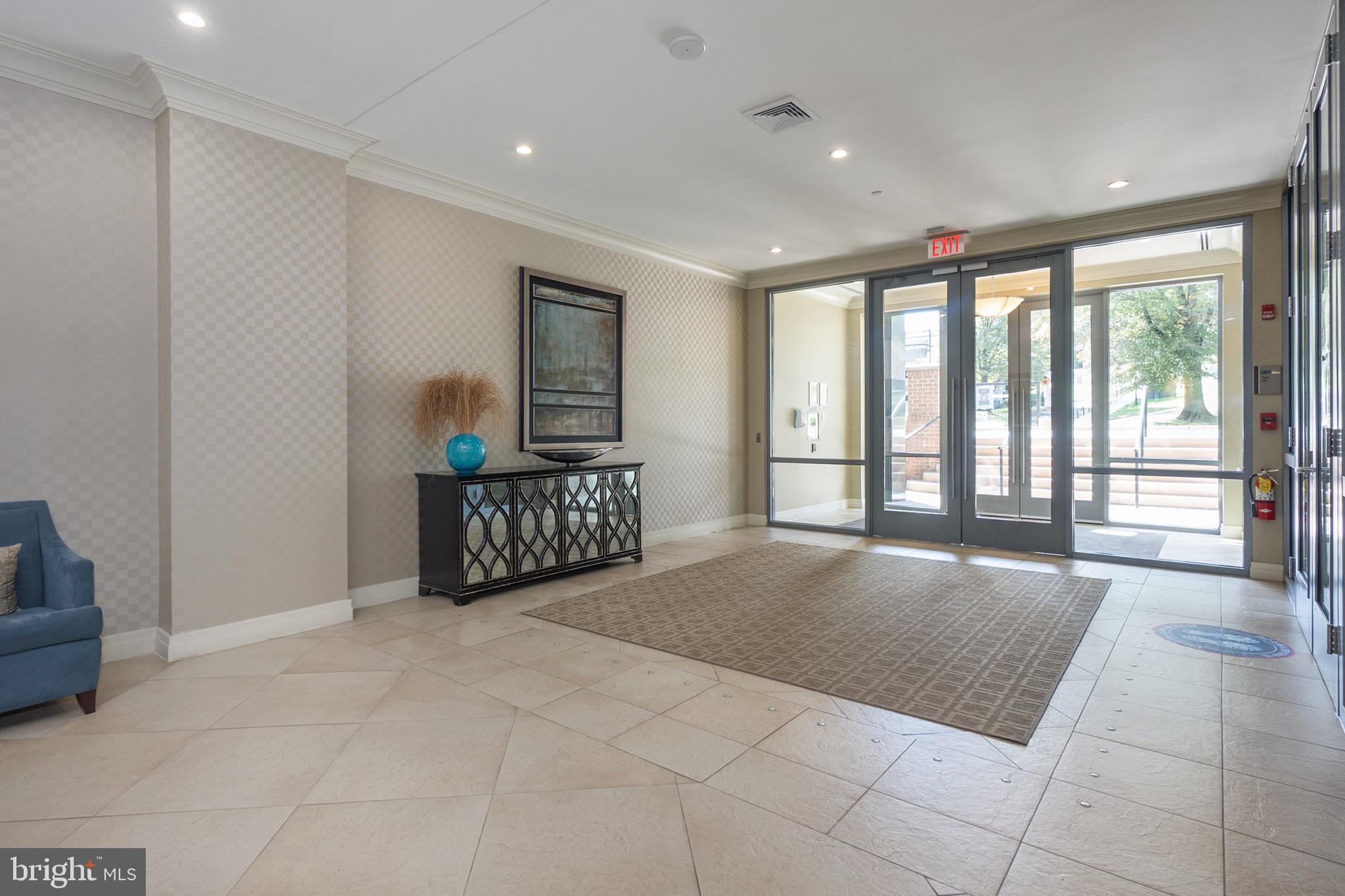 MIDTOWN ALEXANDRIA STATION CONDOMINIUM - Residential